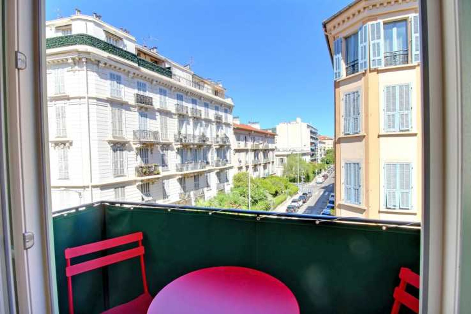 Condominium in Nice, Provence-Alpes-Cote d'Azur 12071713