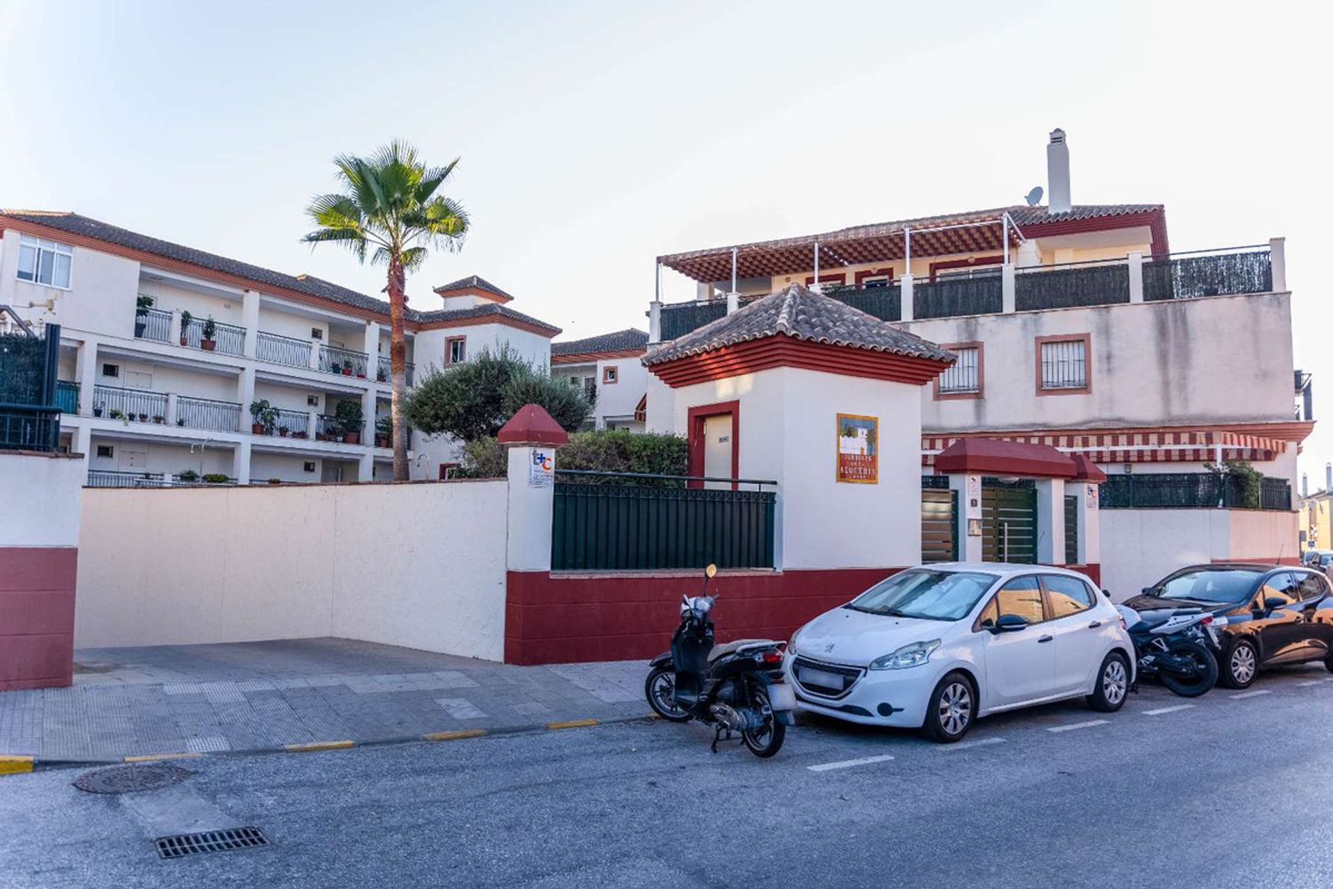 Condominium dans Alhaurín de la Torre, Andalousie 12071882