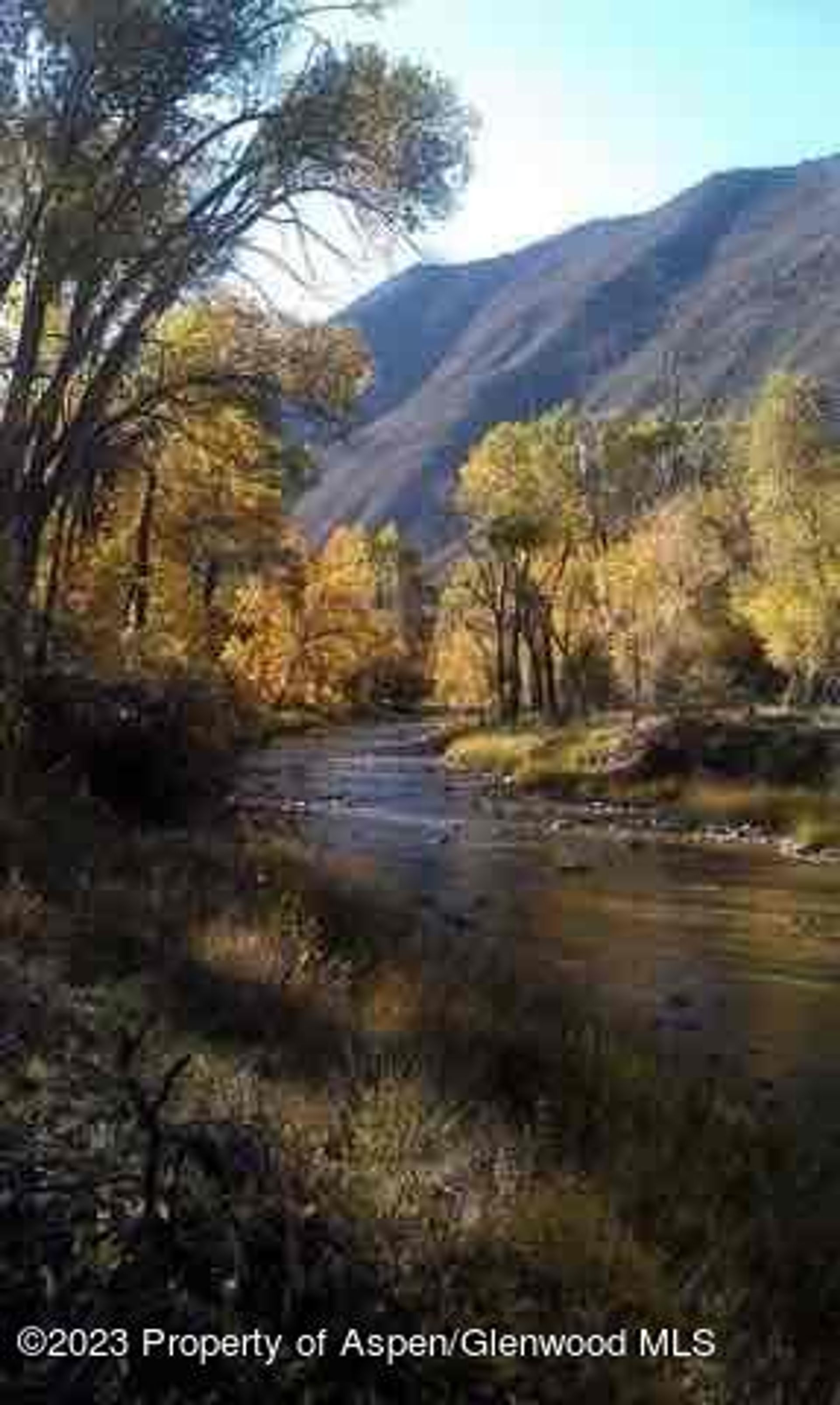 भूमि में New Castle, Colorado 12072429