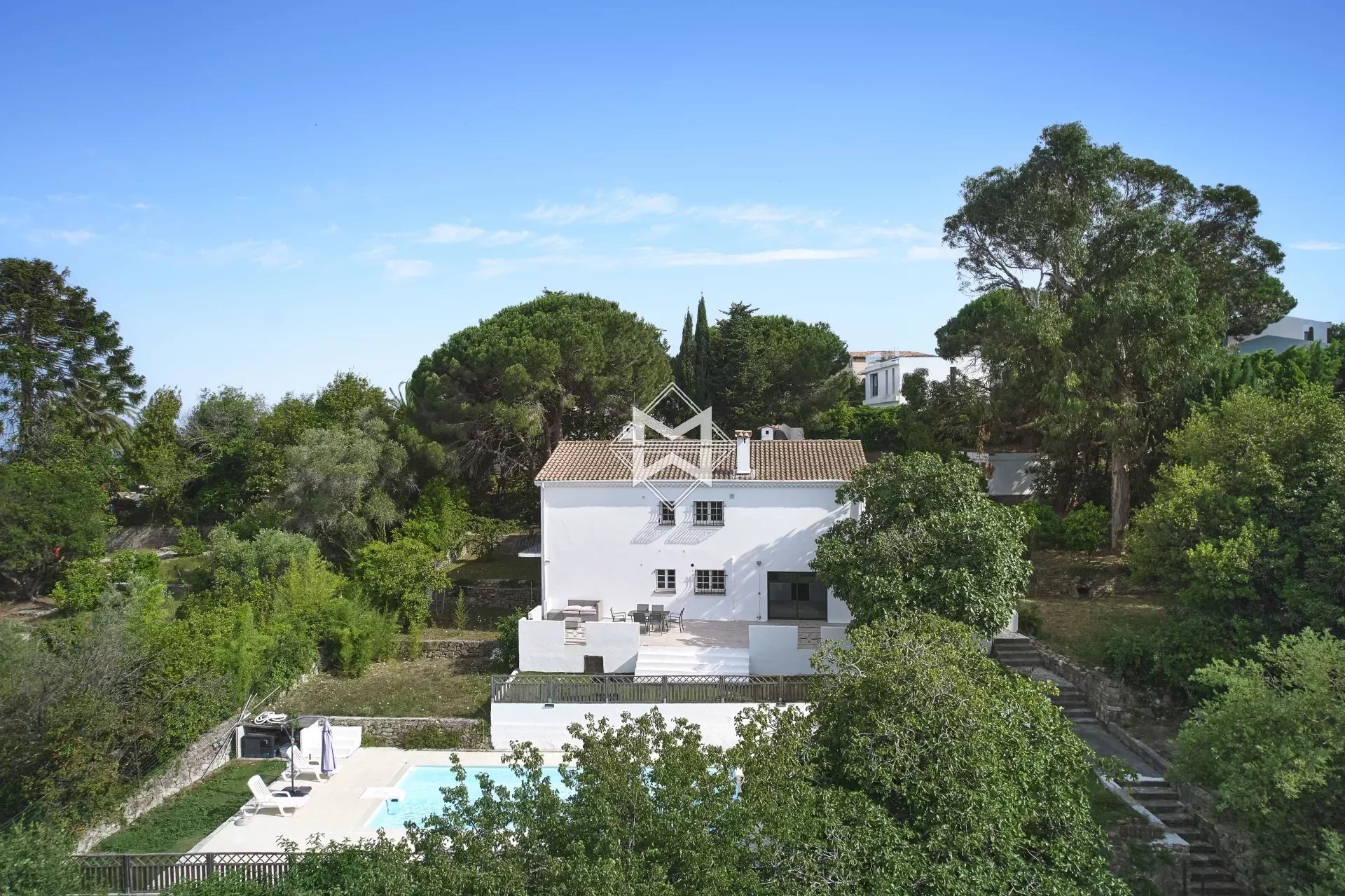 House in Vallauris, Provence-Alpes-Cote d'Azur 12073975