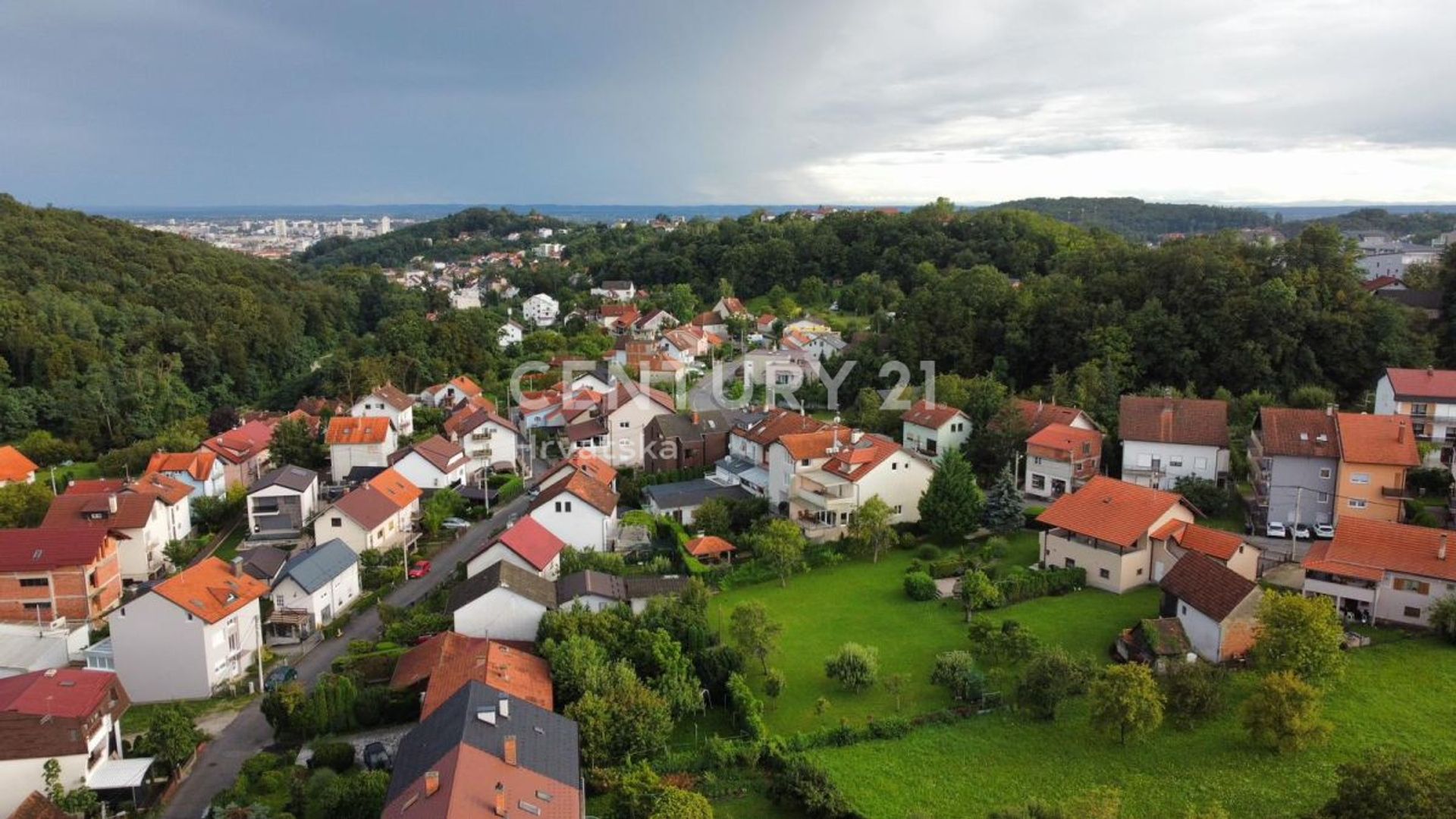 House in Bijenik, Zagreb, Grad 12074273