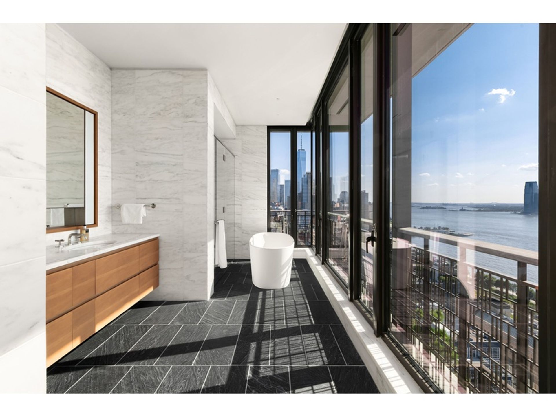 Condominio nel New York, New York 12074282