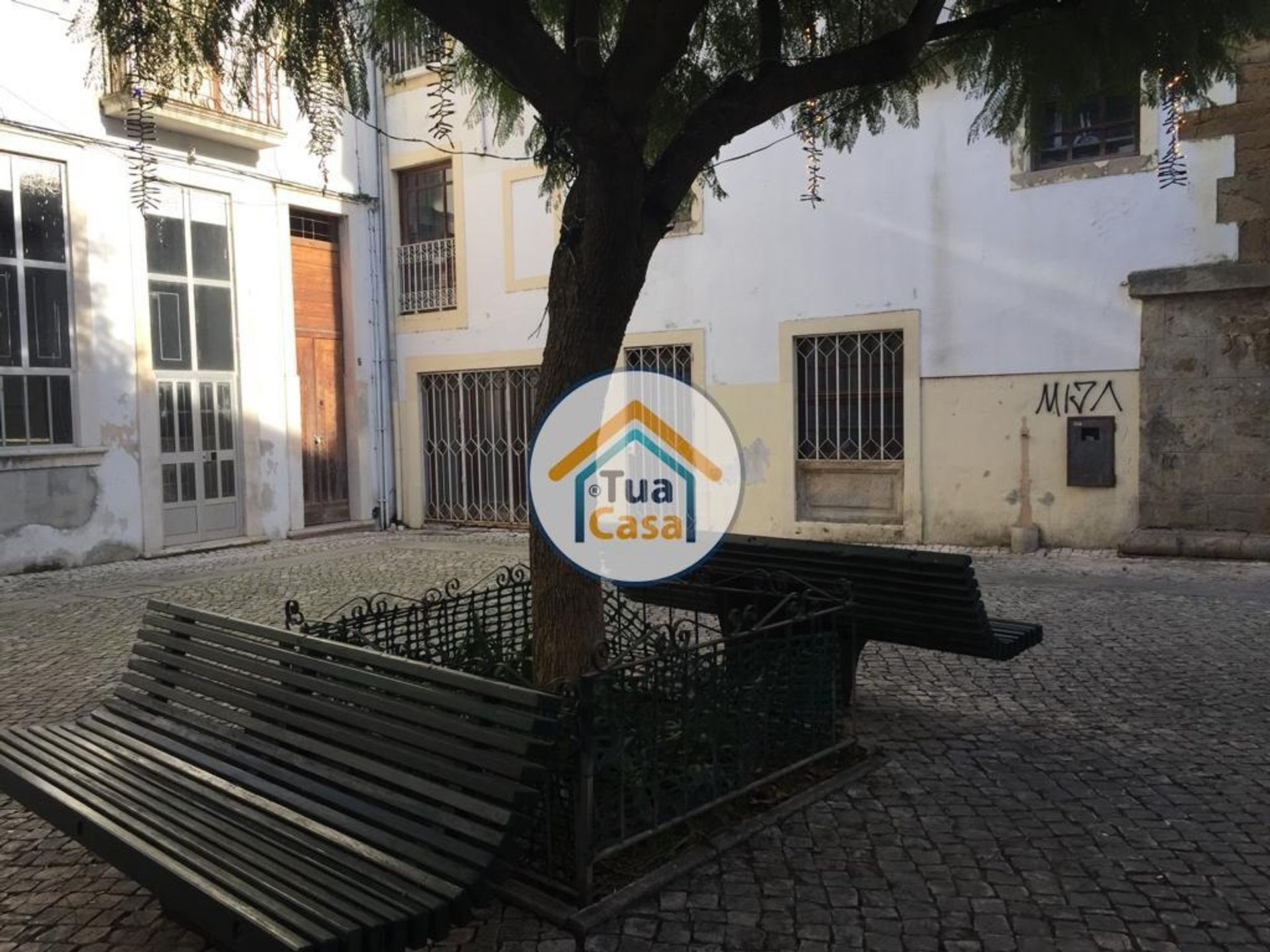 Varejo no , Coimbra District 12074352