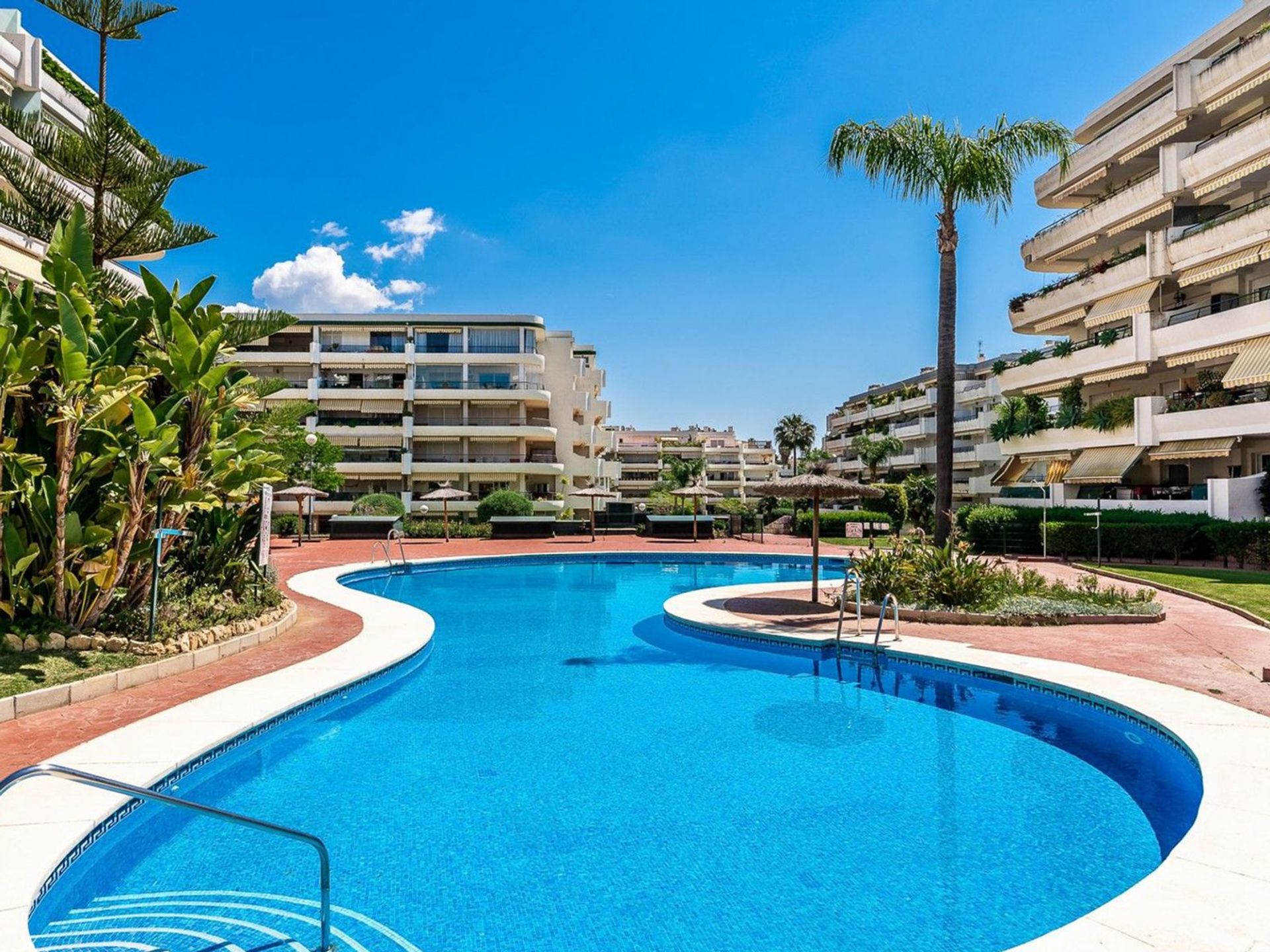 Condominium in Benahavís, Andalucía 12078251