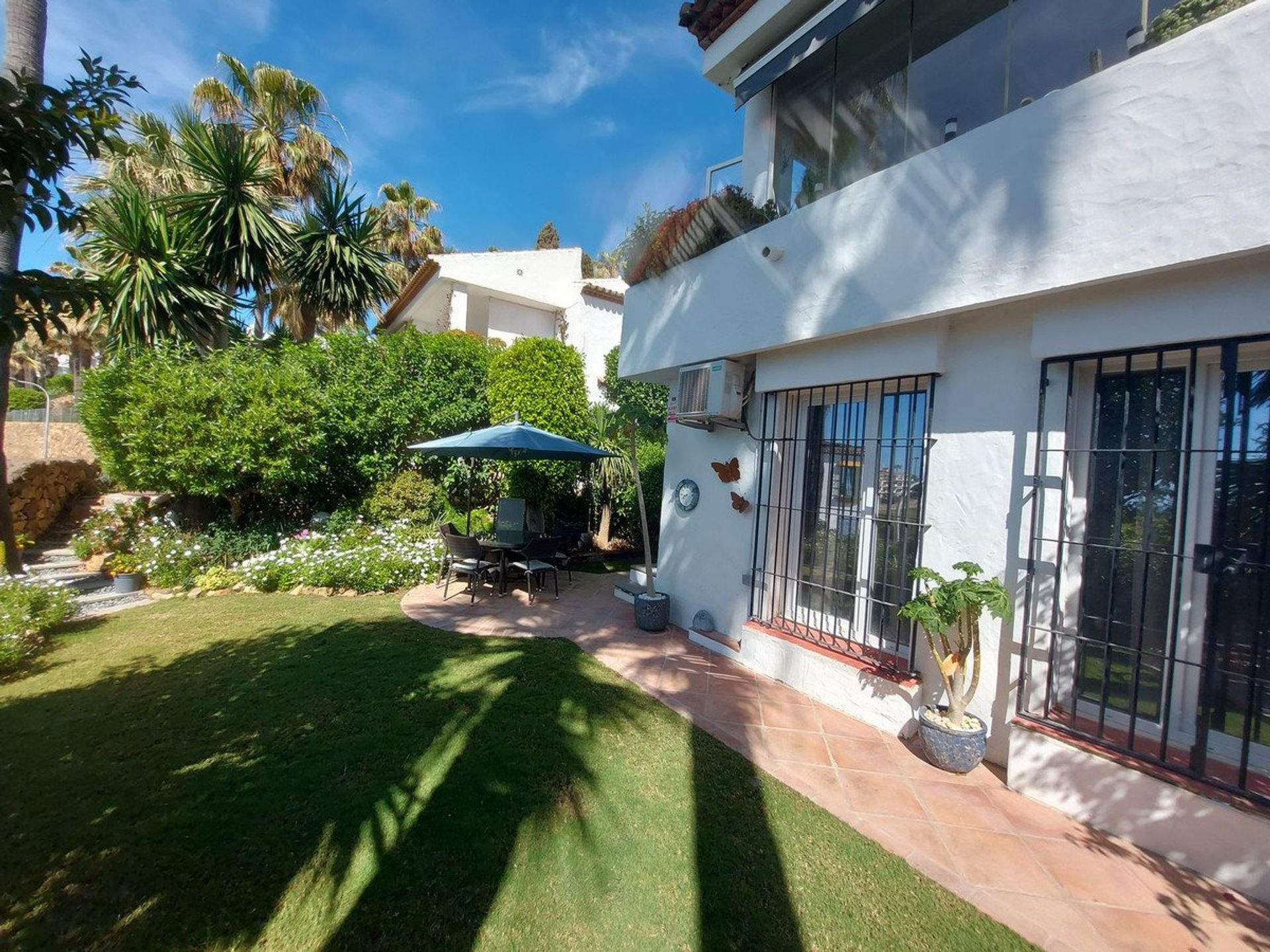 Casa nel Puerto de la Duquesa, Andalusia 12078303