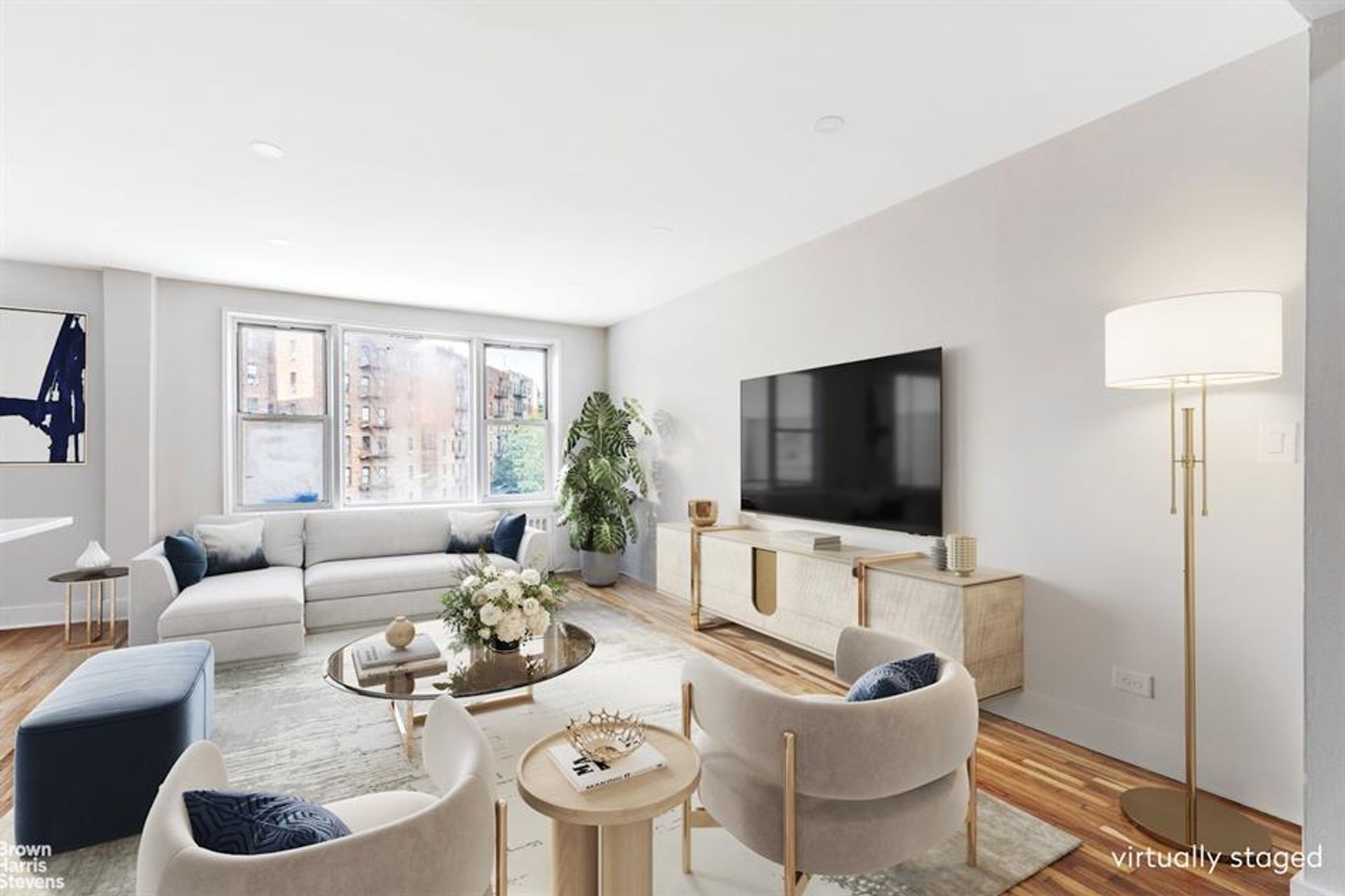 Condominium in , New York 12079804