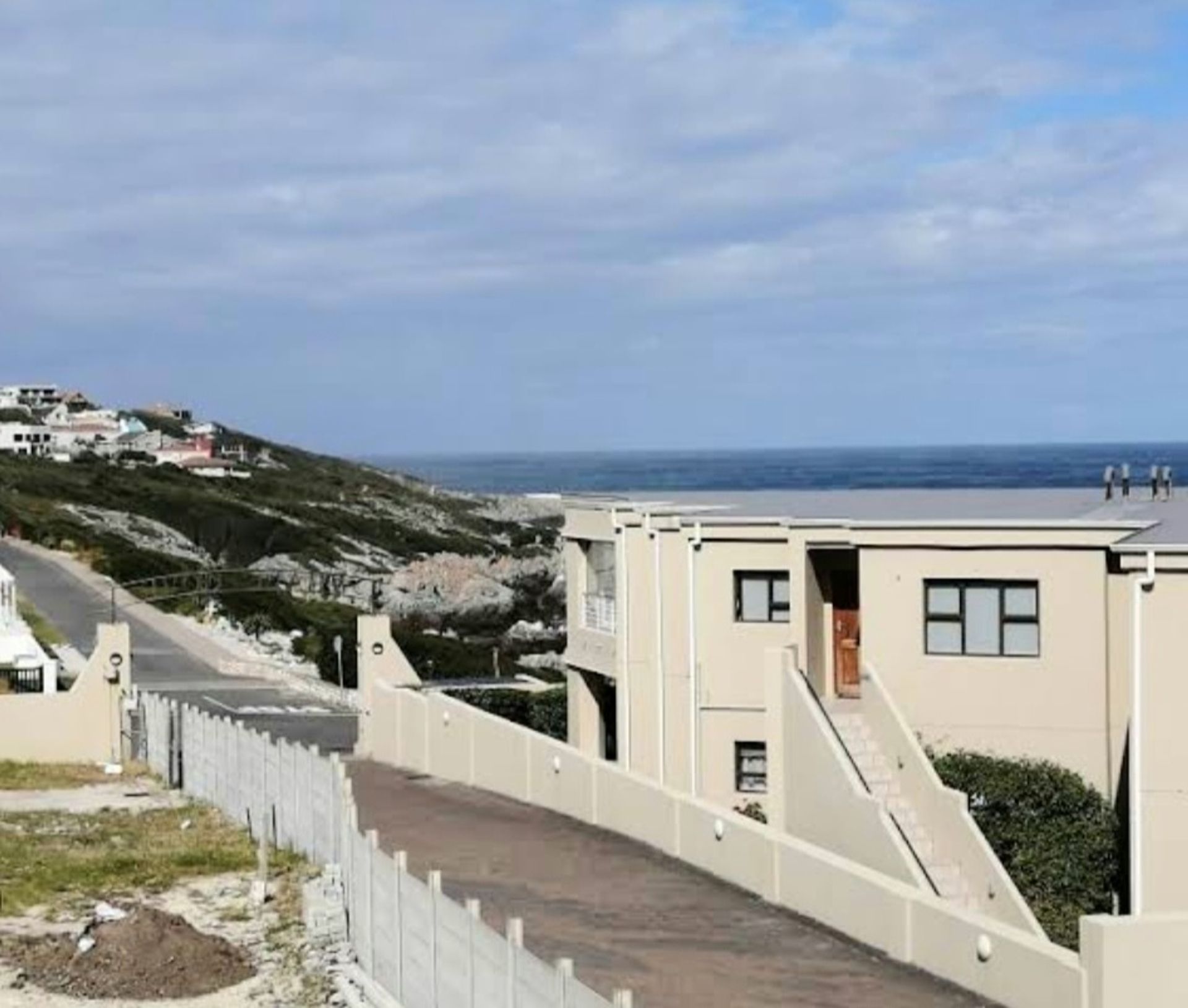 Condominio en Gansbaai, 93 Cliff Street 12079911