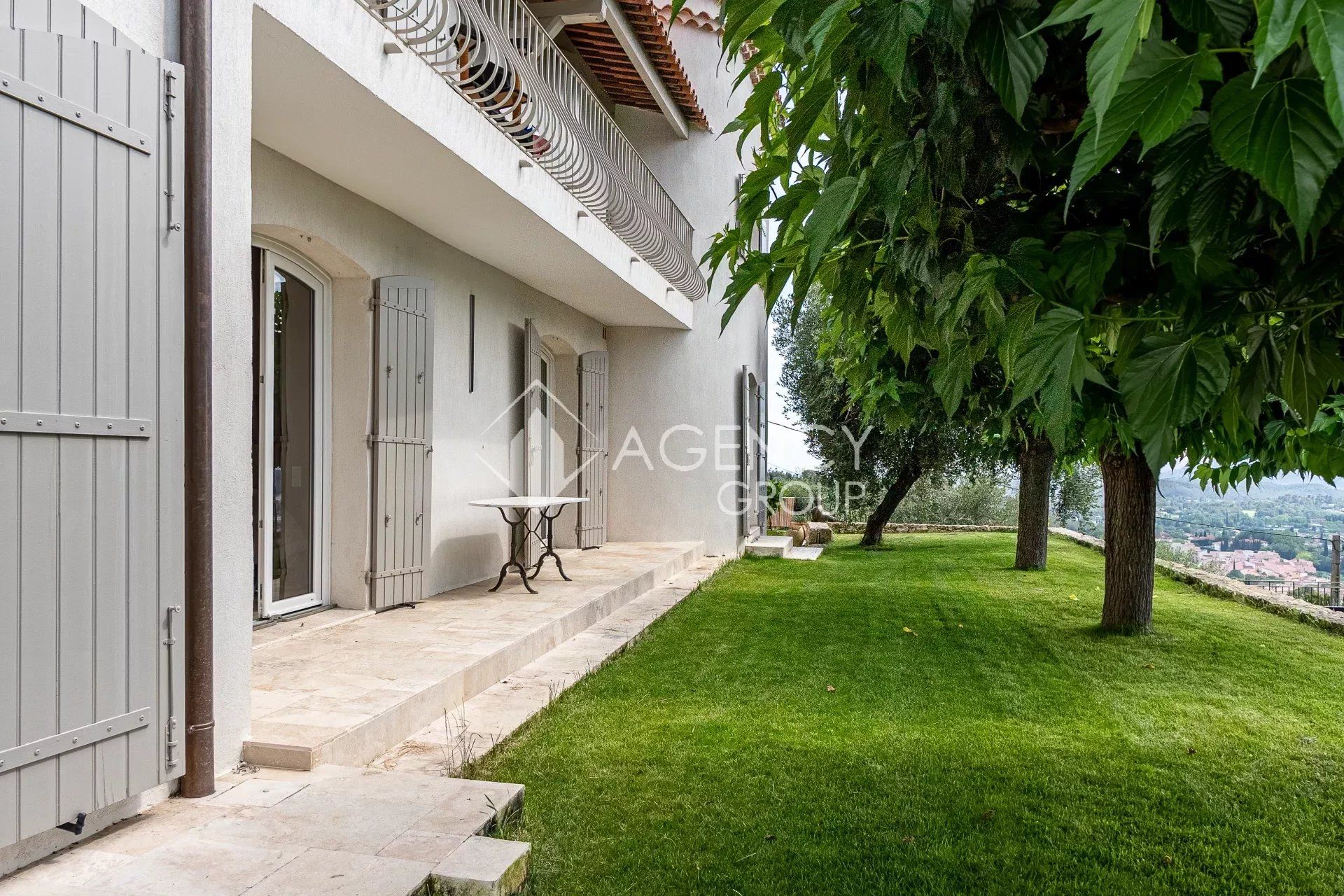 casa en Grasse, Provenza-Alpes-Costa Azul 12080036