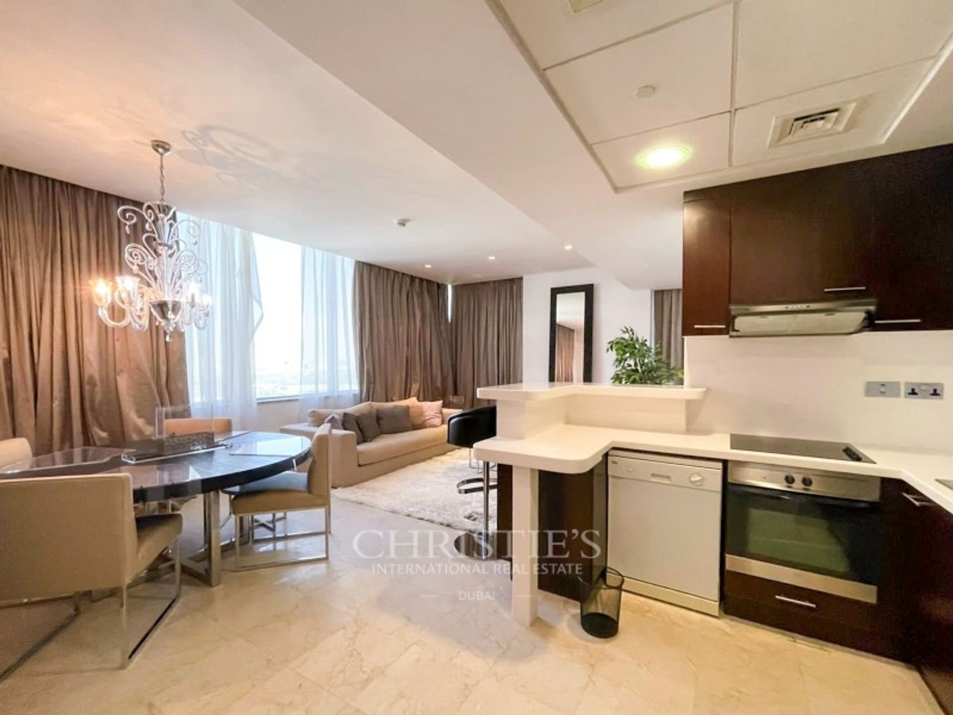 Condominium in Dubai, Dubayy 12081145