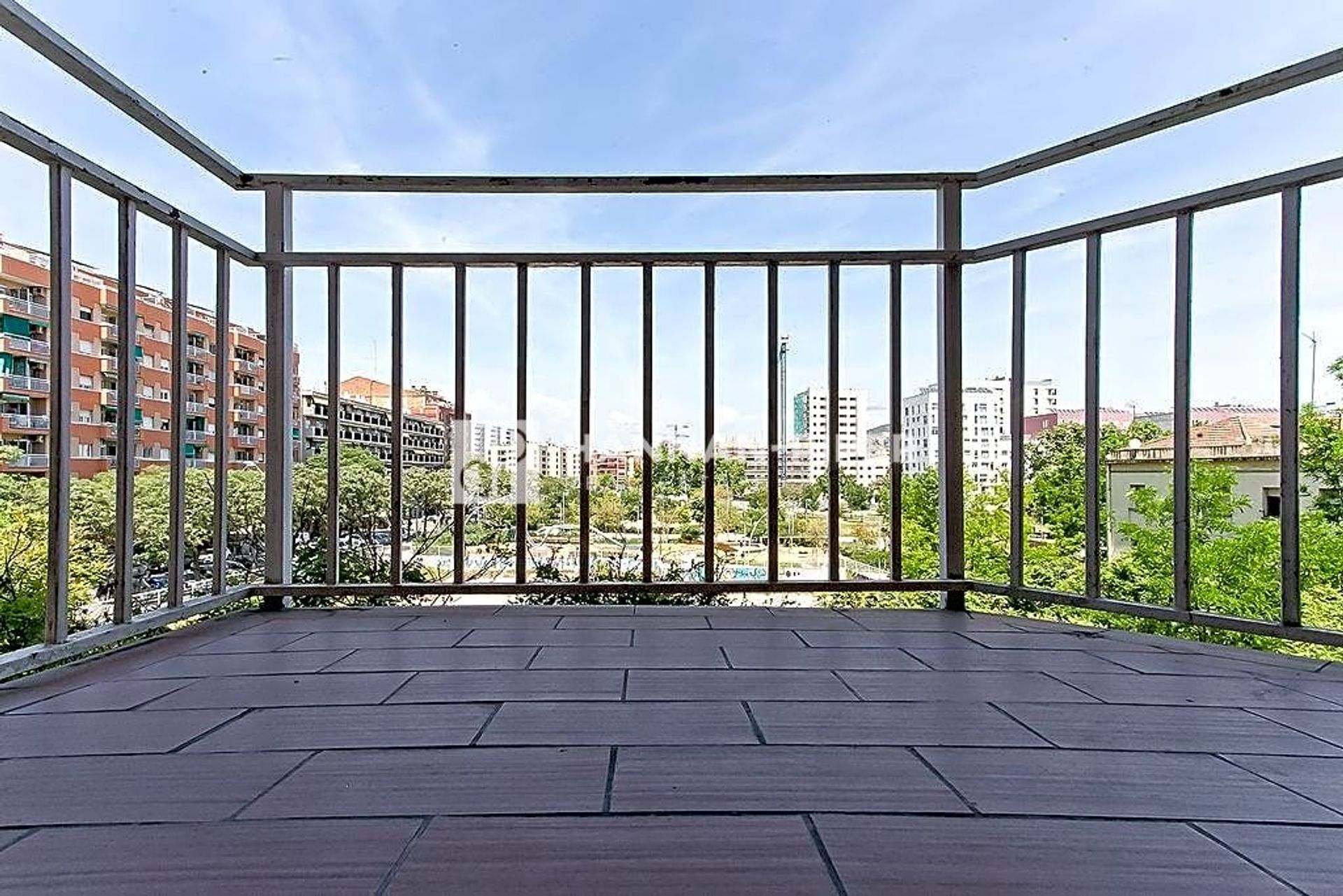 Condominium dans Barcelona, Catalunya 12081304