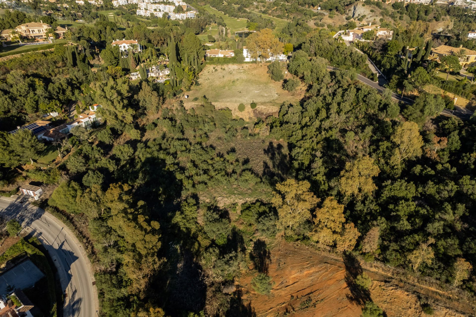 Land in Benahavis, Andalusië 12083045