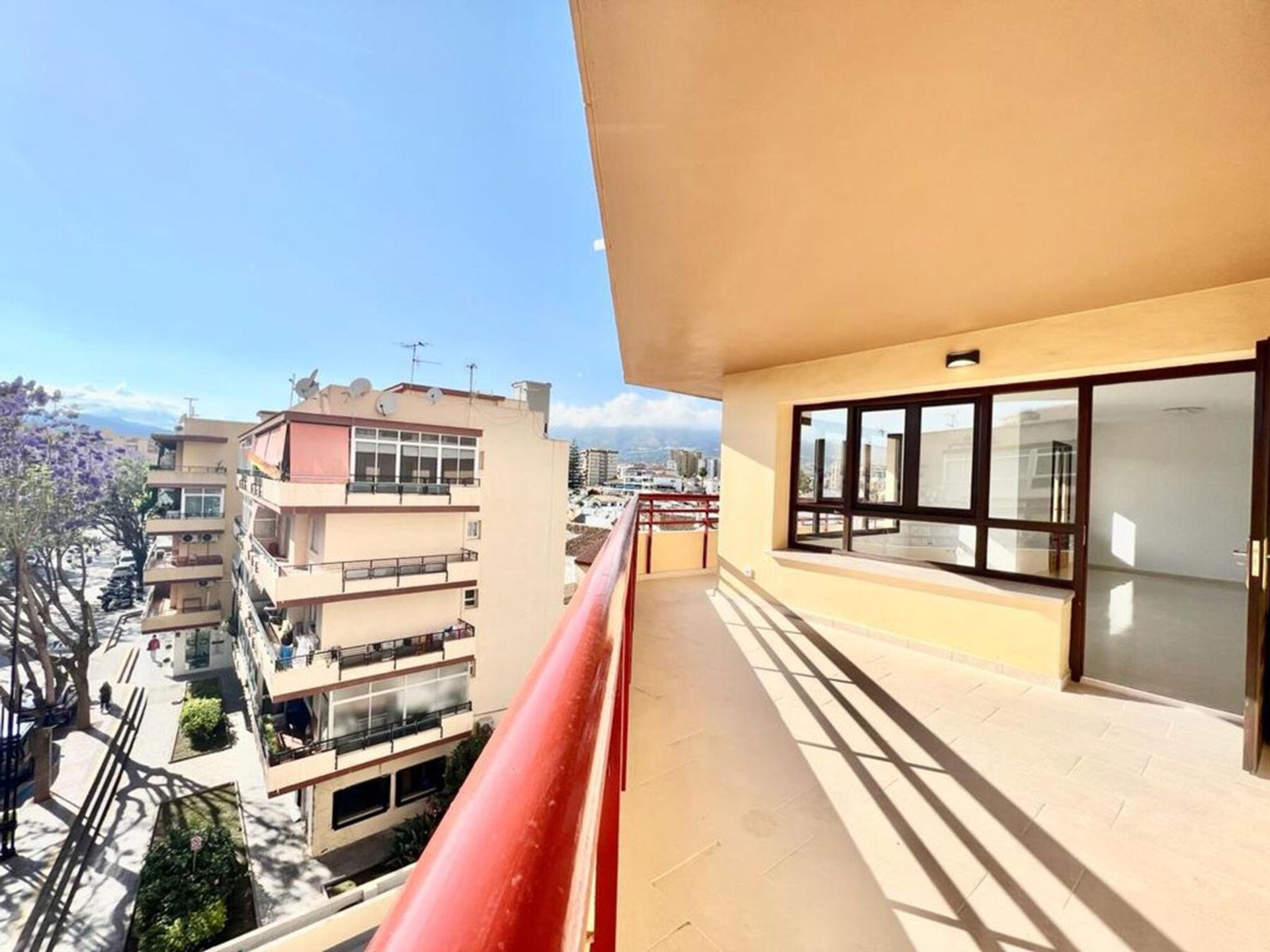 Condominio nel Fuengirola, Andalucía 12083060