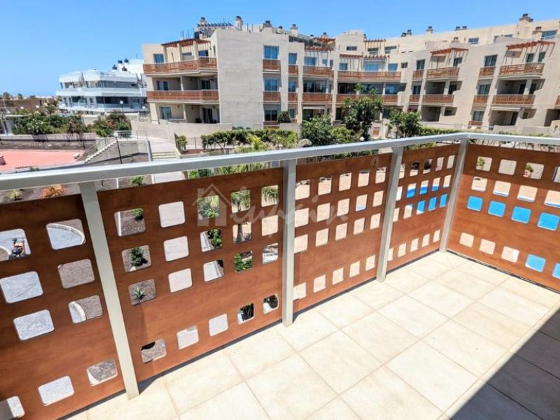 Condominium in El Medano, Canarische eilanden 12085027