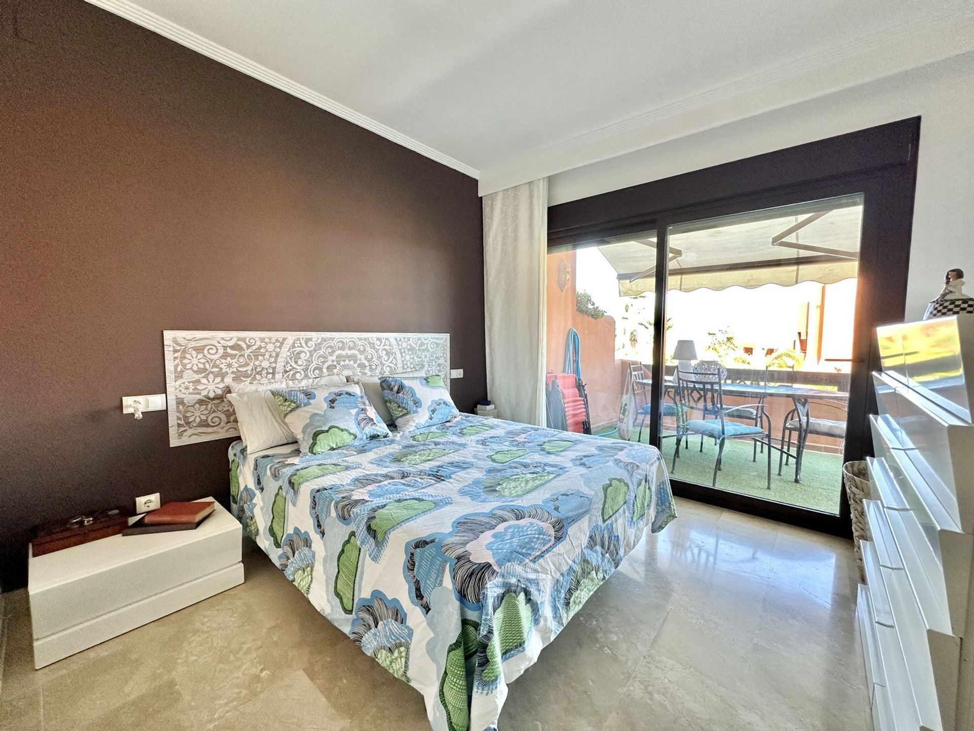 Condominium in Estepona, Andalusië 12085206