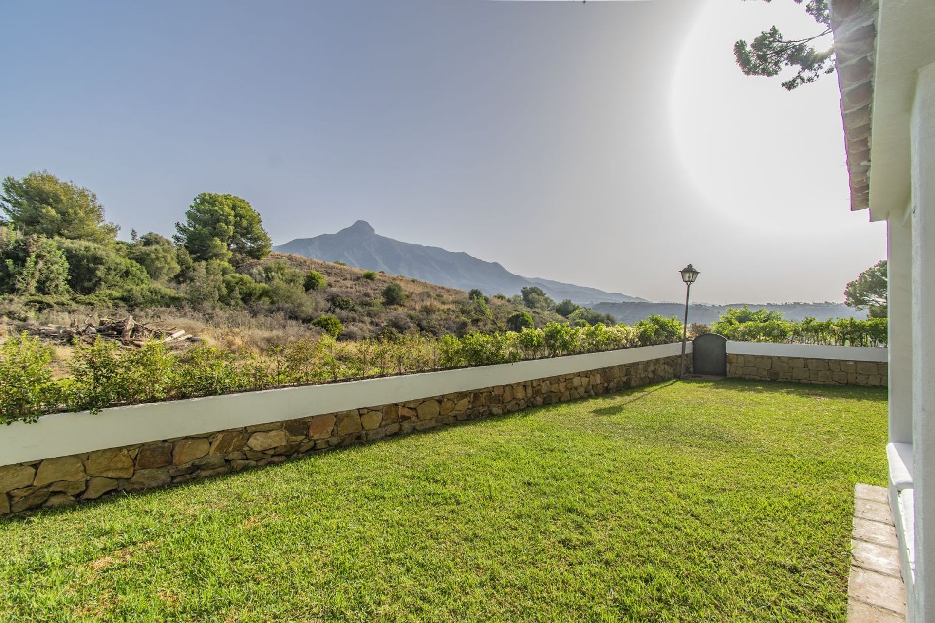 عمارات في La Puebla de Cazalla, Andalucía 12085216