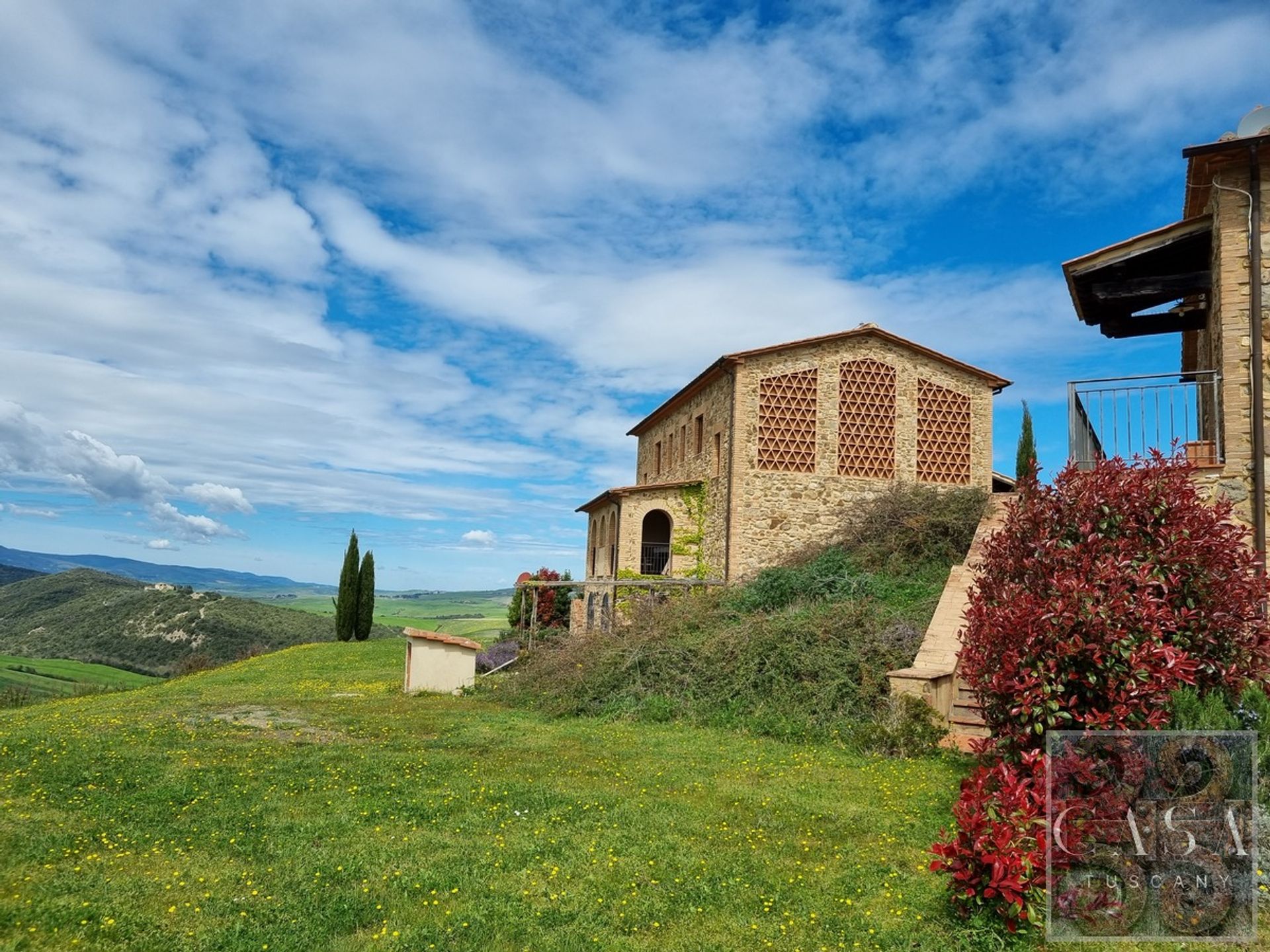 عمارات في Volterra, Tuscany 12085989