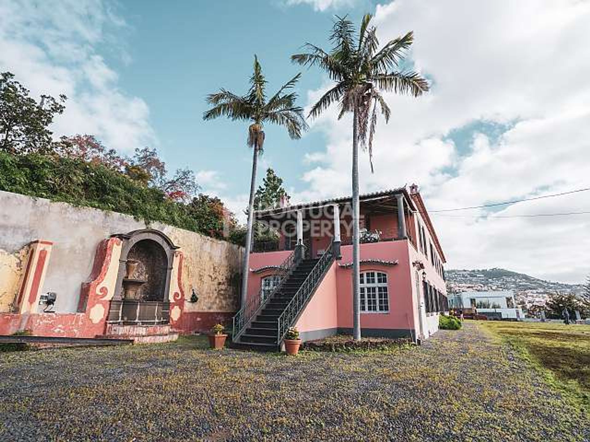 rumah dalam Funchal, Madeira 12087653