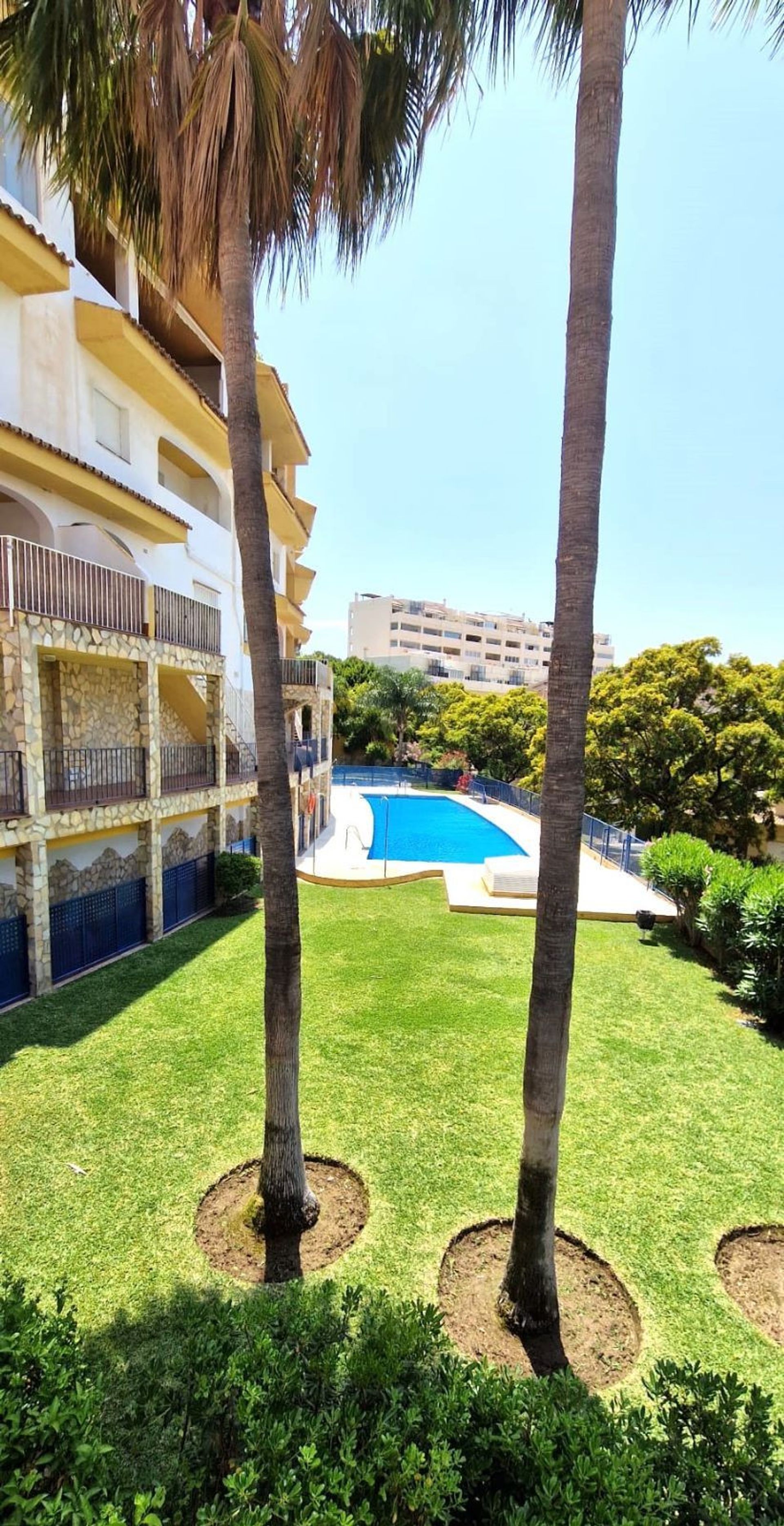 Condominium in Benalmádena, Andalucía 12087852