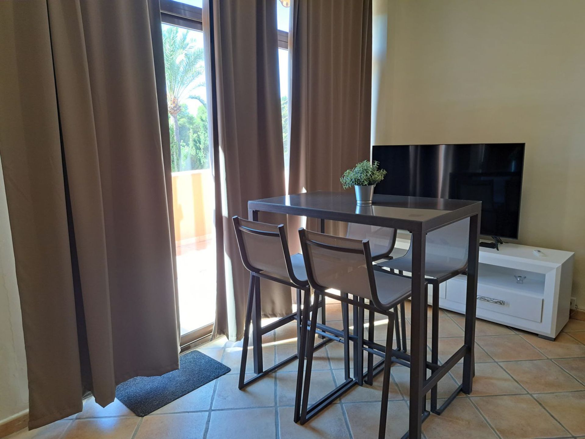 Condominium dans Estepona, Andalousie 12087928