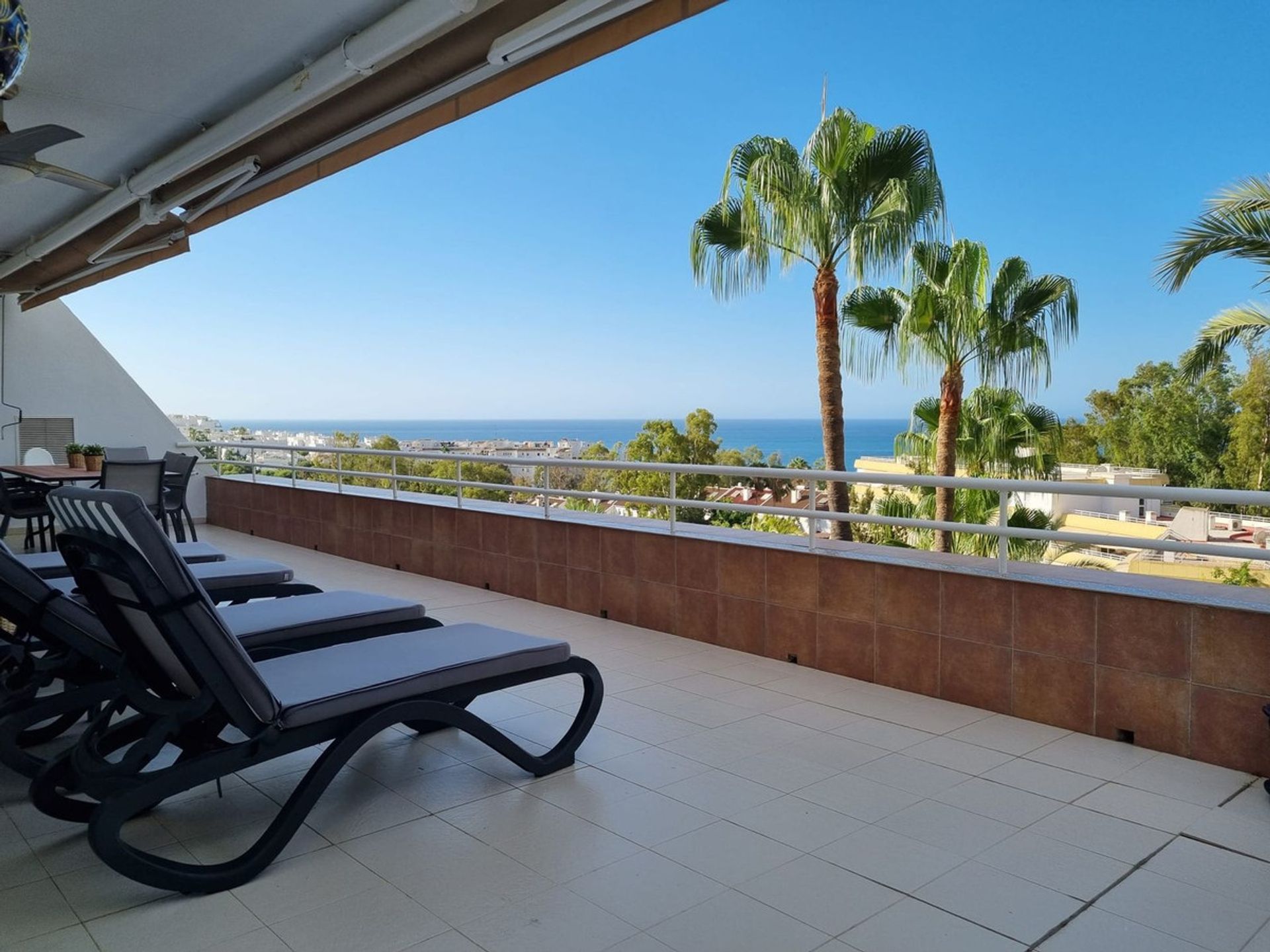 Condominio nel Benalmádena, Andalucía 12088006