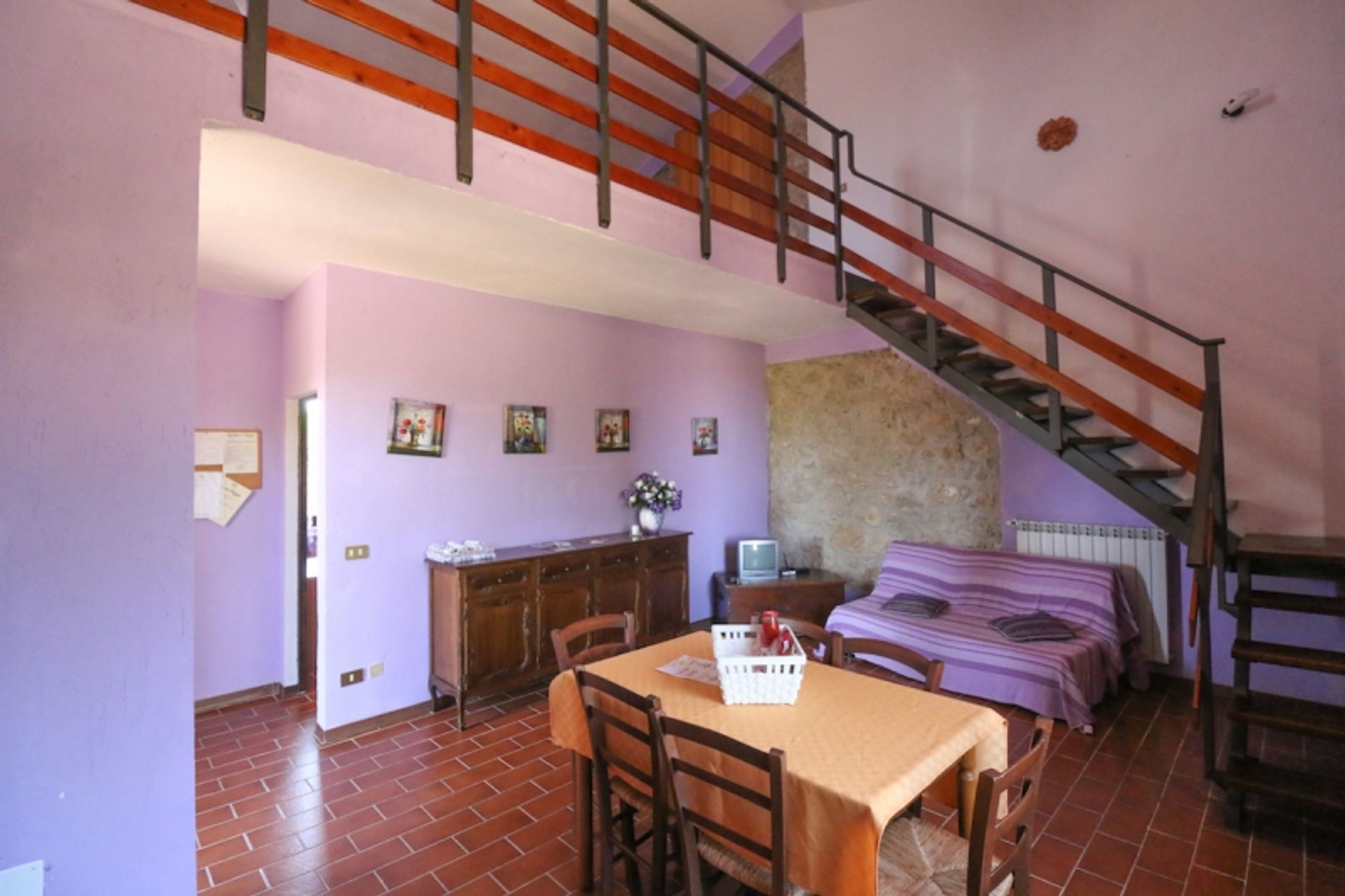 Condominium dans Volterra, Tuscany 12088302