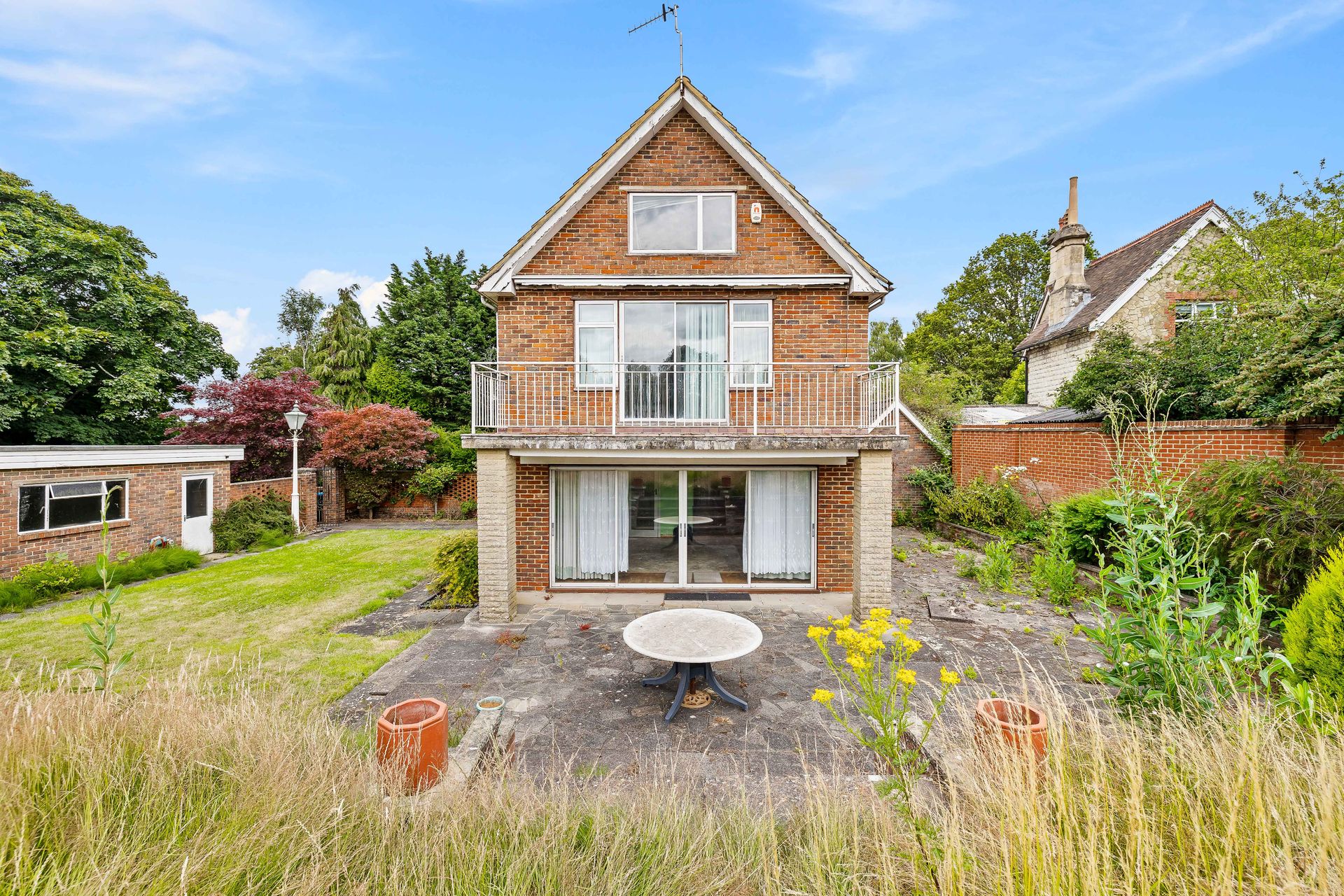 House in Nutfield, England 12089823