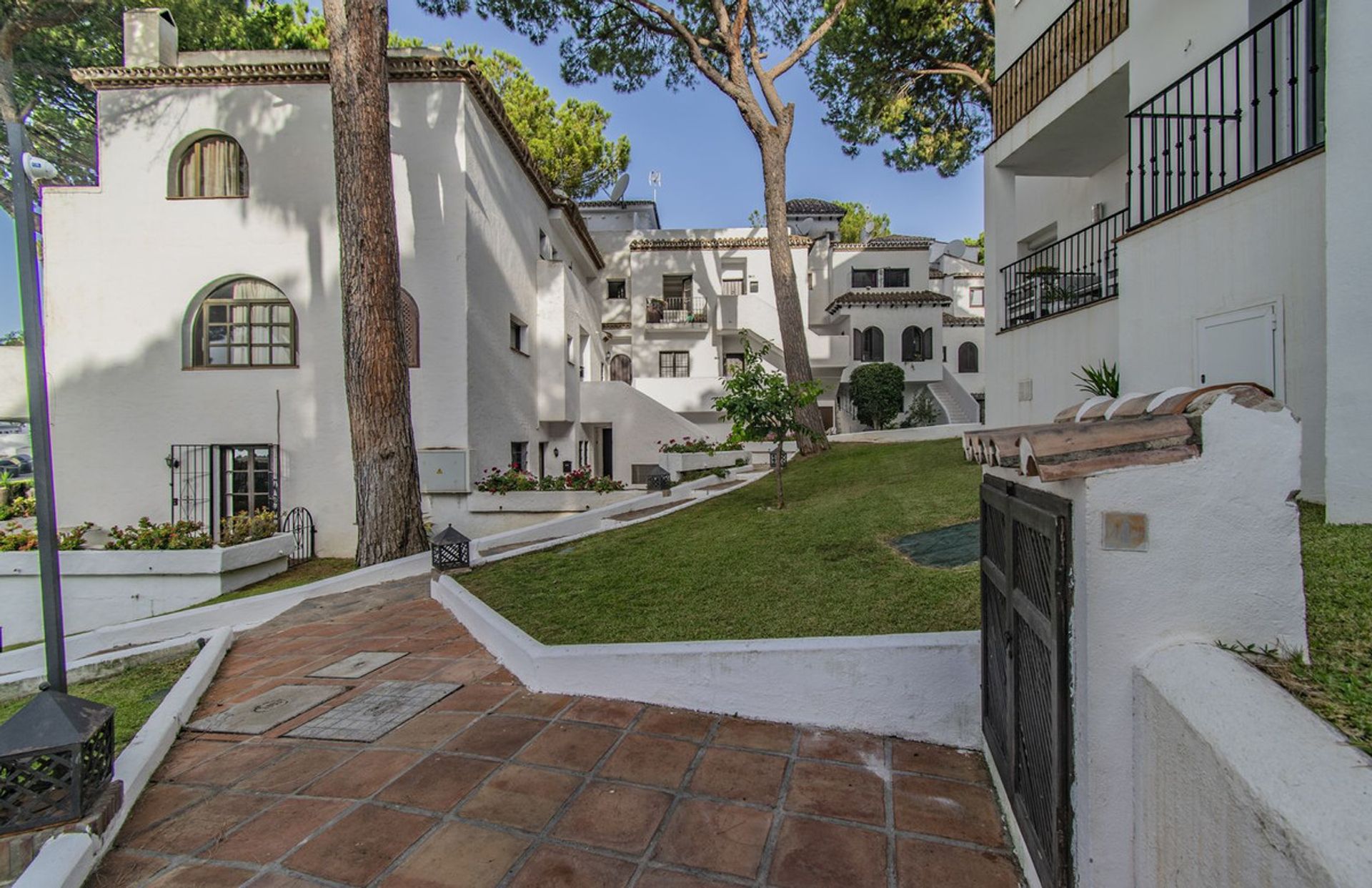 Condominio en Marbella, Andalucía 12090378