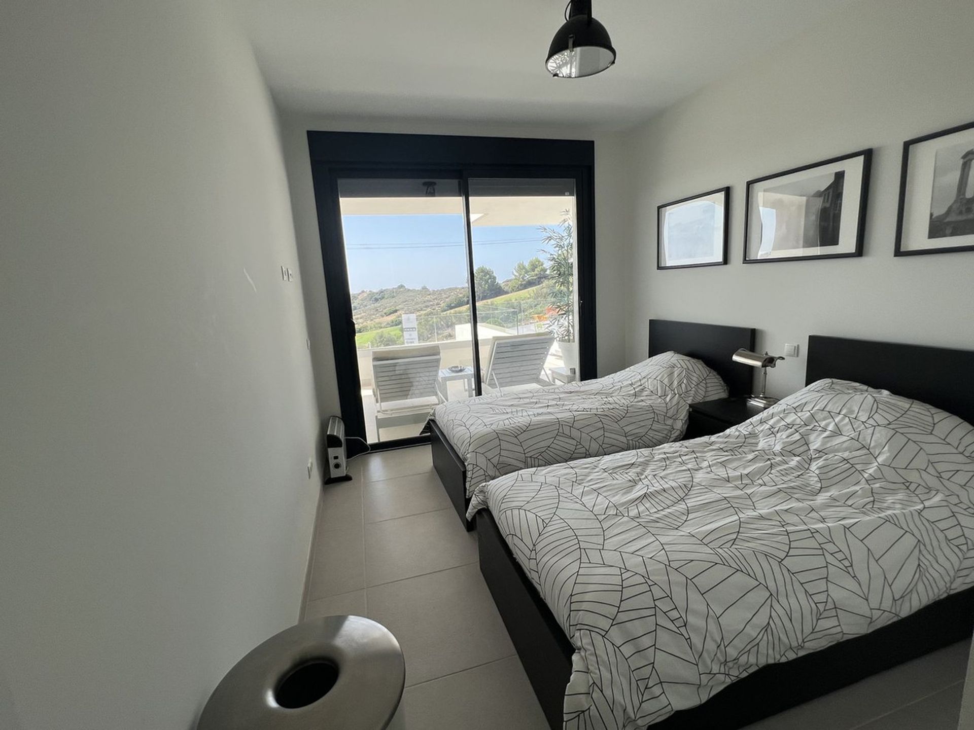 Condominio en Estepona, Andalucía 12090579