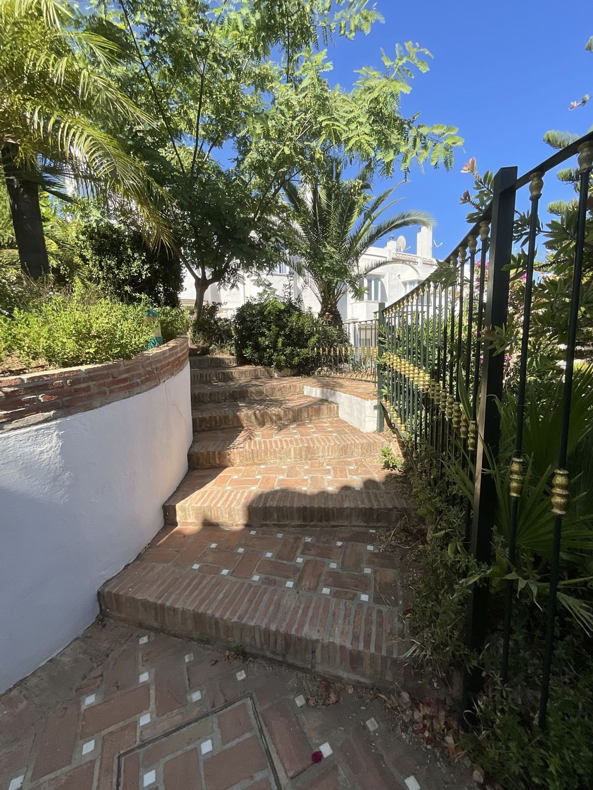 rumah dalam Marbella, Andalucía 12090589