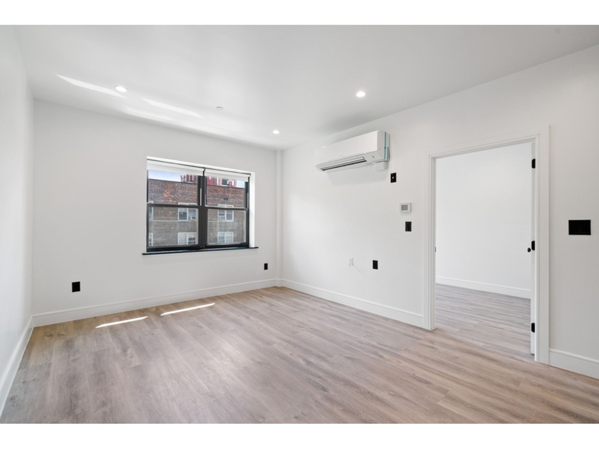 Condominio en , New York 12091382