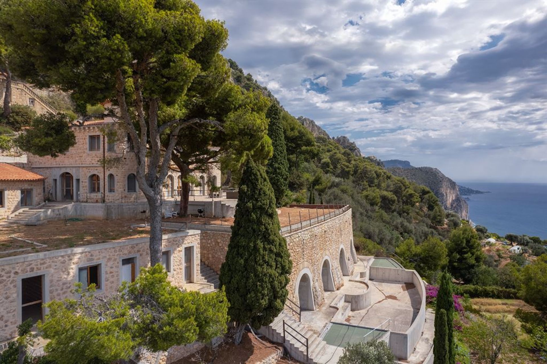 房子 在 Villefranche-sur-Mer, Provence-Alpes-Cote d'Azur 12091621