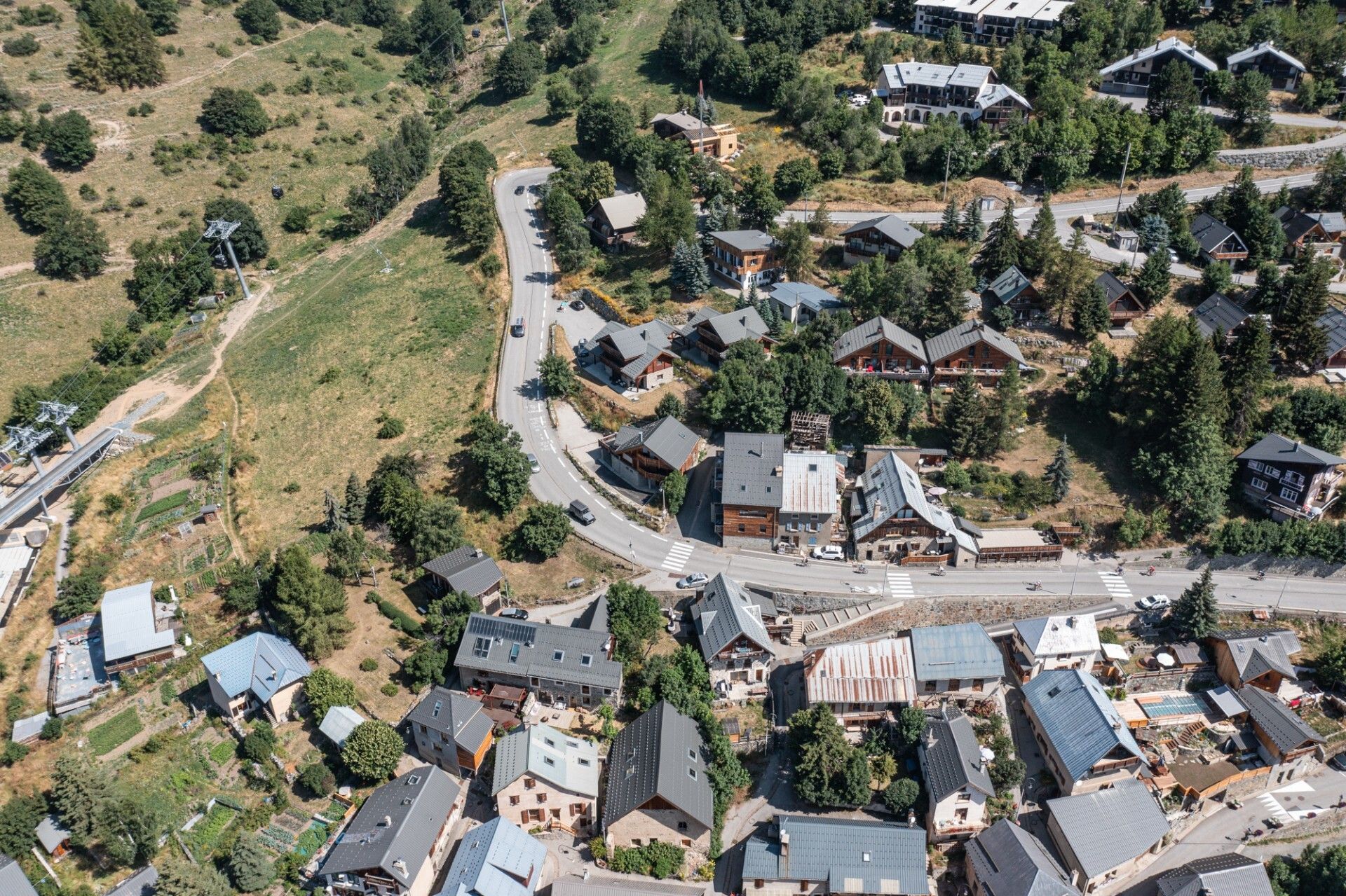 Talo sisään Huez, Auvergne-Rhône-Alpes 12092547