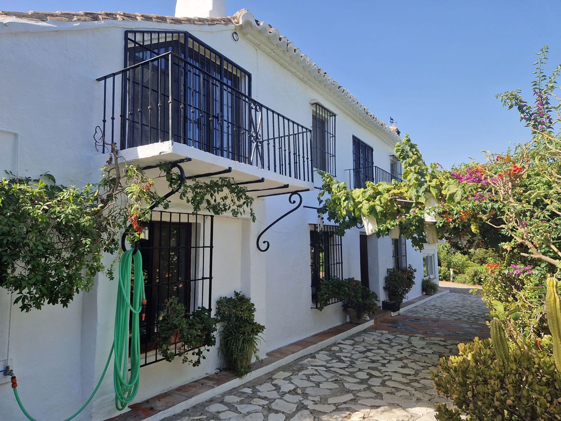 House in Alhaurin el Grande, Andalusia 12093266