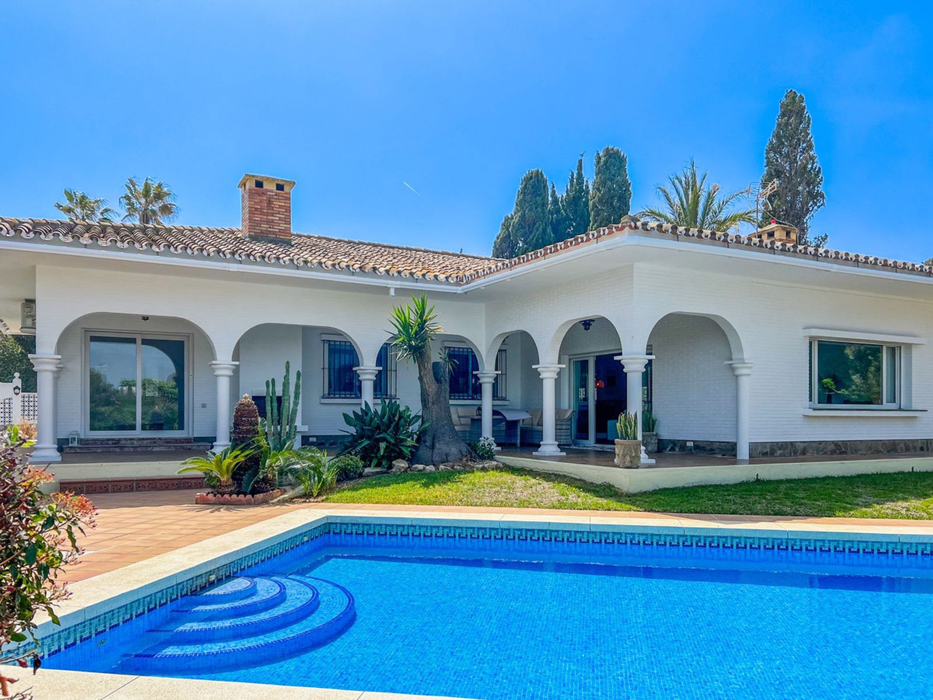 rumah dalam Mijas, Andalusia 12093372