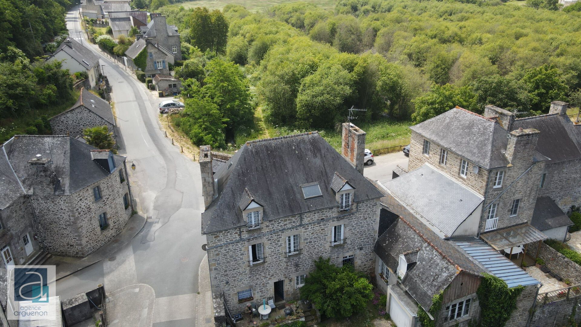 房子 在 Jugon-les-Lacs-Commune-Nouvelle, Brittany 12093647