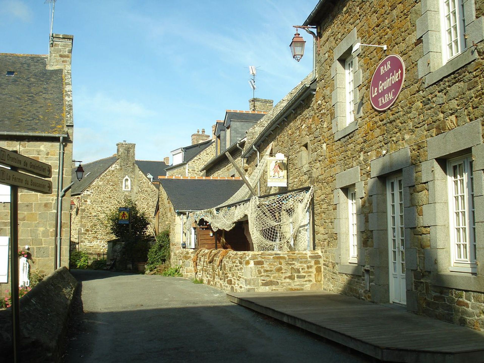 بيت في Saint-Suliac, Brittany 12094215