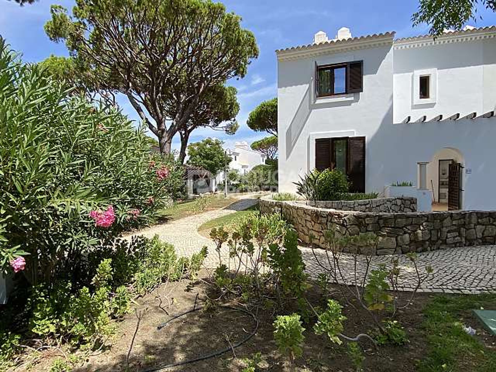 Condominium in Olhos de Água, Faro District 12097228