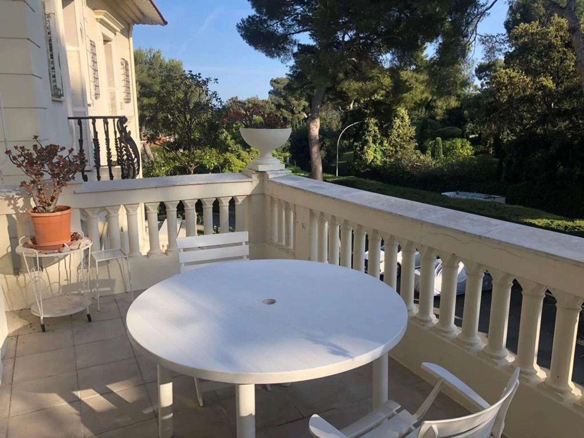 Condominium in Kap Maarten, Provence-Alpes-Côte d'Azur 12097403