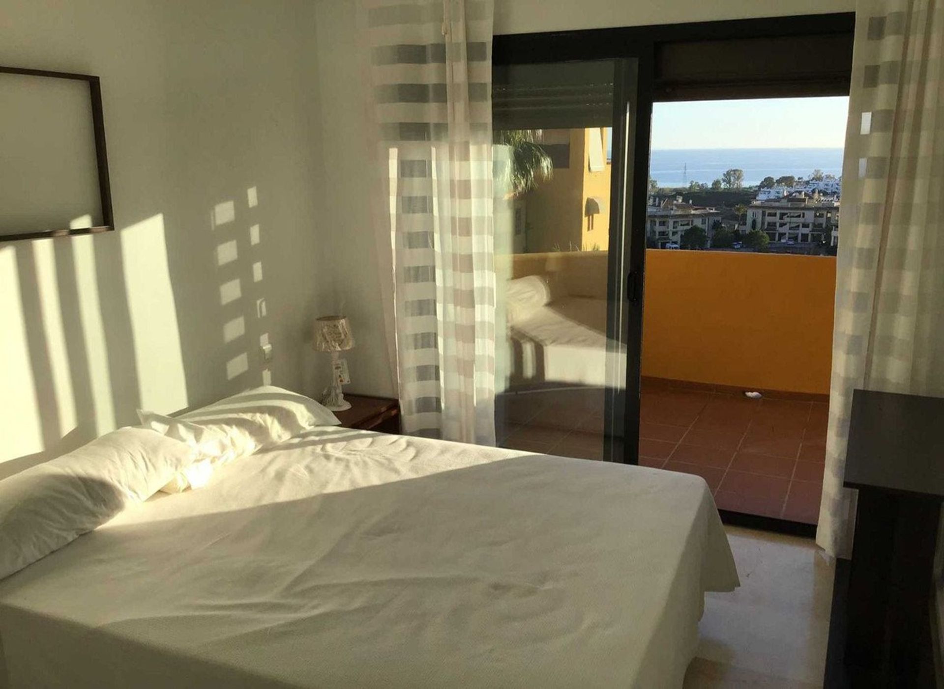 Condominium dans Estepona, Andalousie 12097956