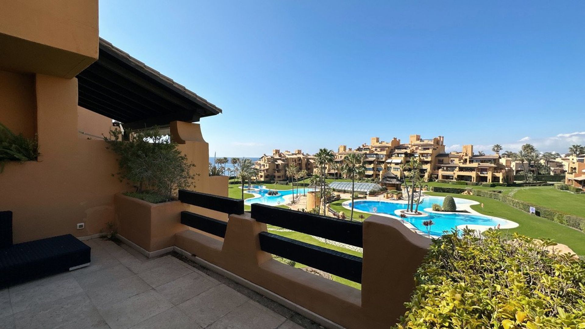 Condominium dans Estepona, Andalousie 12098254