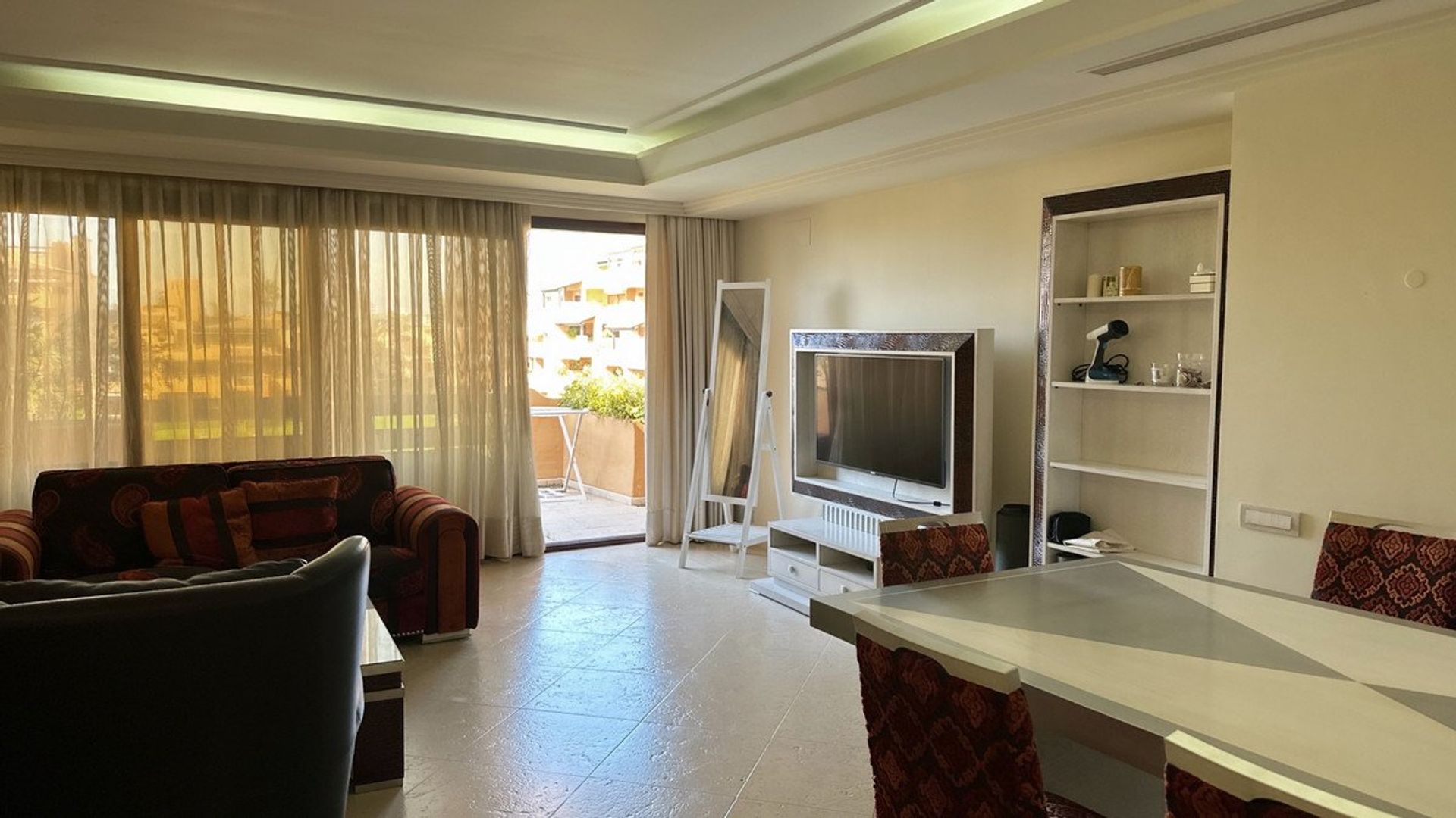 Condominium dans Estepona, Andalousie 12098254