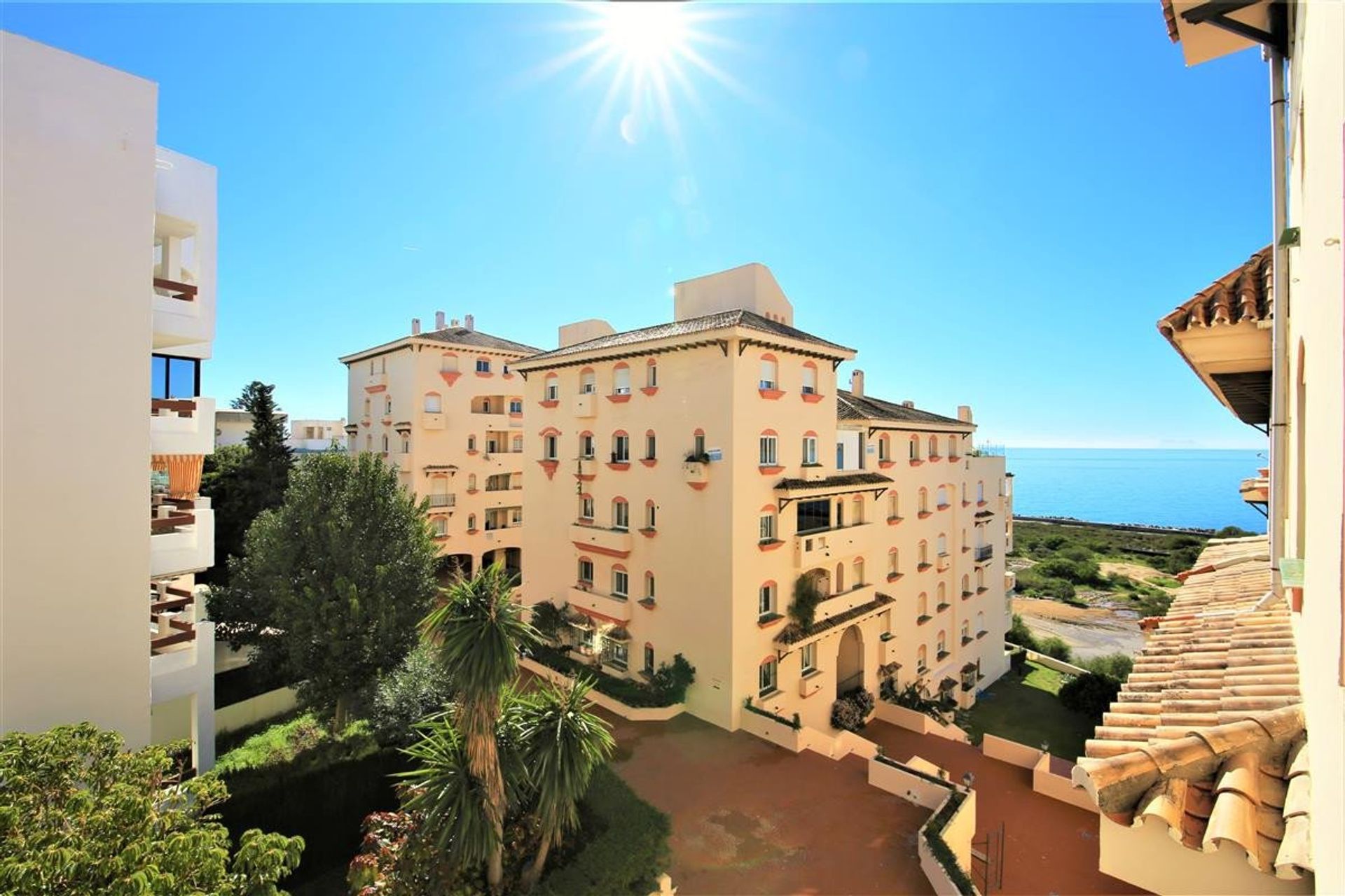 Condominio nel Estepona, Andalusia 12098355