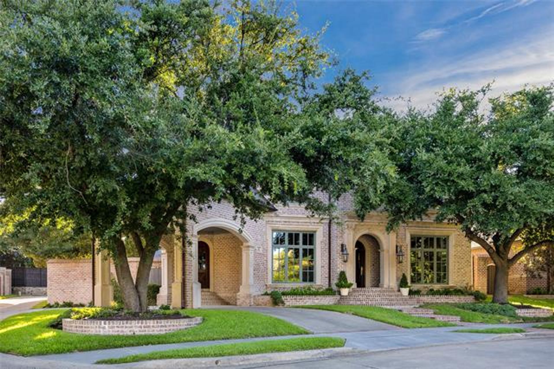 casa no Frisco, Texas 12099947