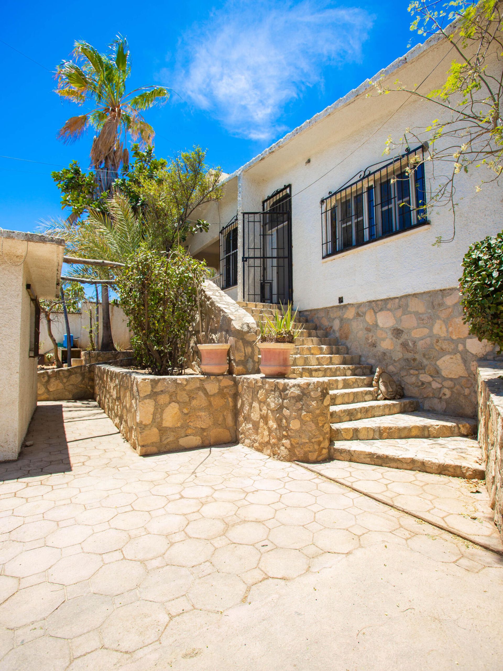 House in Cabo San Lucas, Baja California Sur 12100110