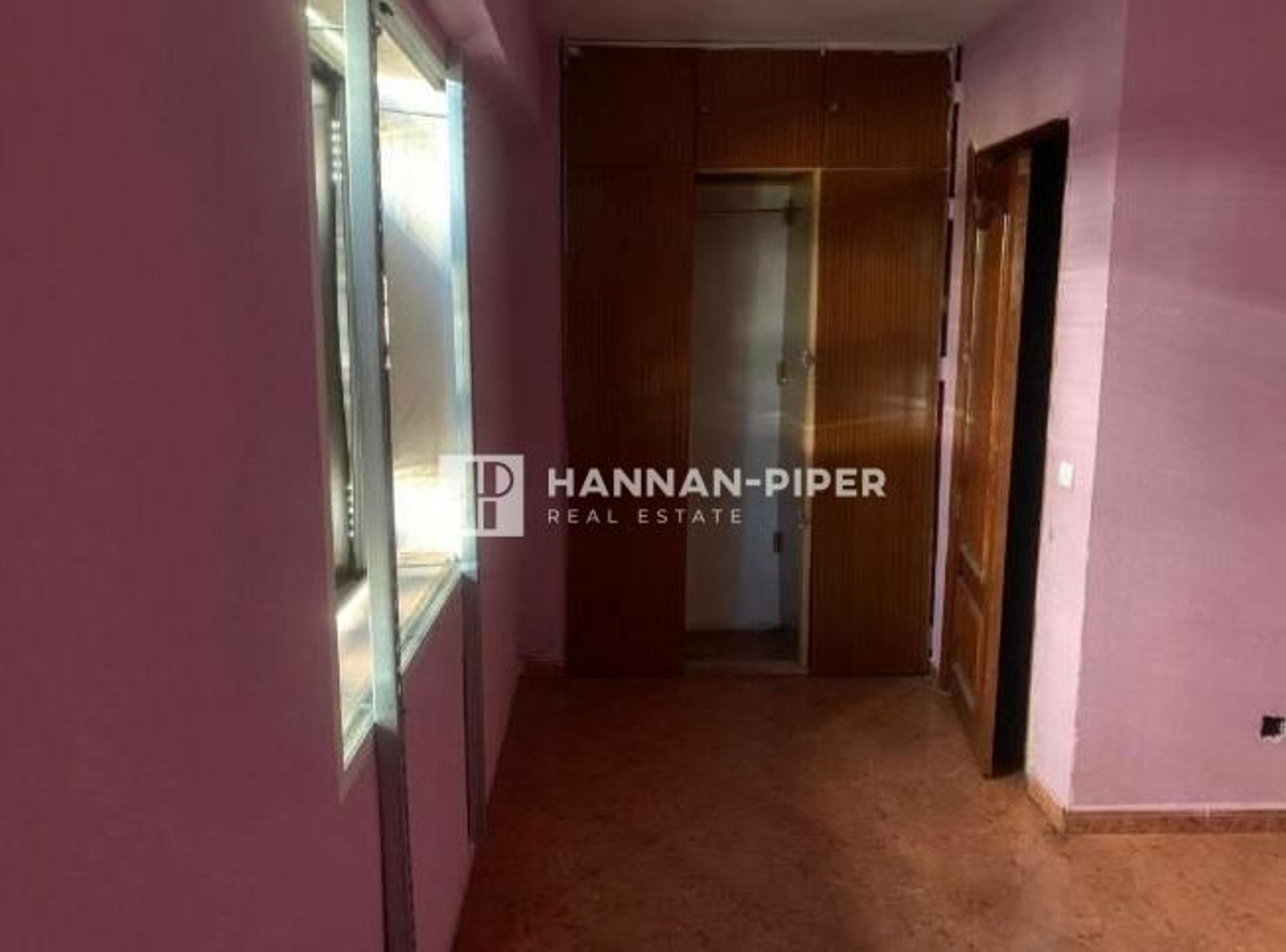 Office in Villaverde, Madrid 12100372