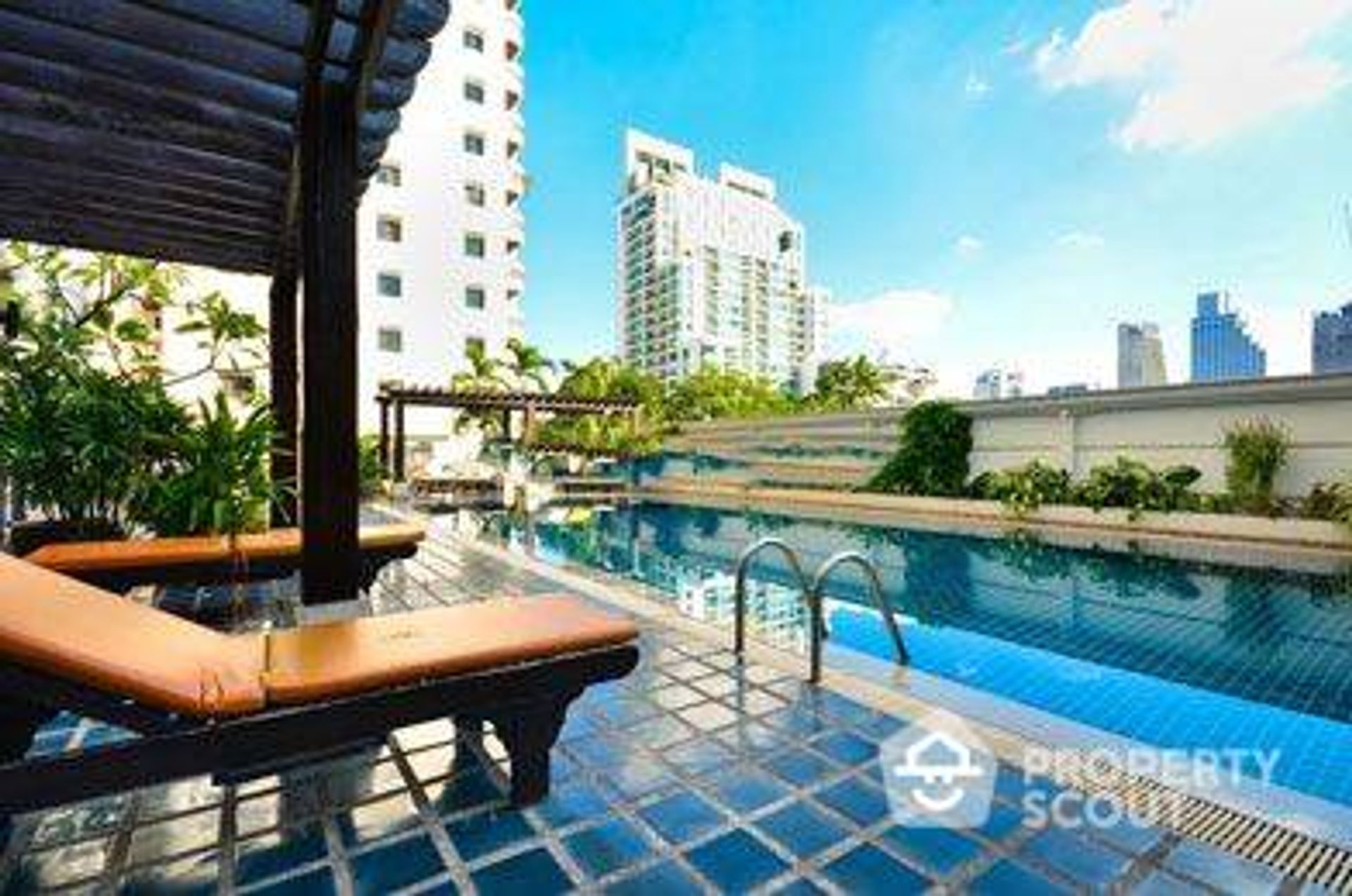 Condominium in Watthana, Krung Thep Maha Nakhon 12102096