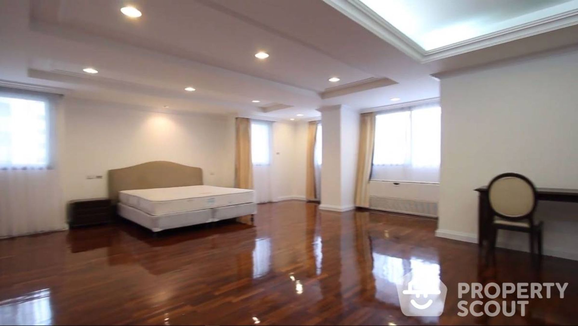 Condominium in Watthana, Krung Thep Maha Nakhon 12102097