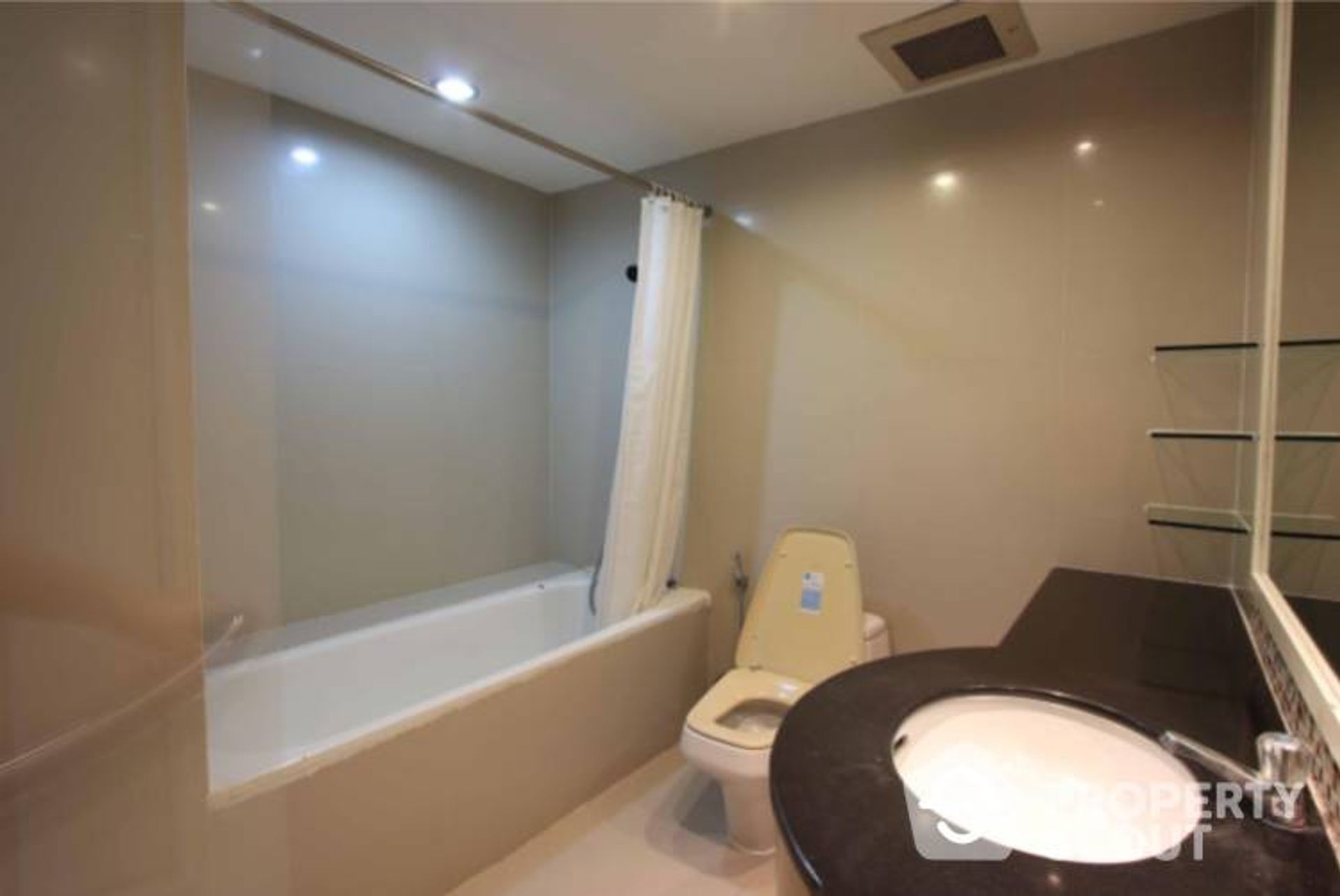 Condominium in , Krung Thep Maha Nakhon 12102112