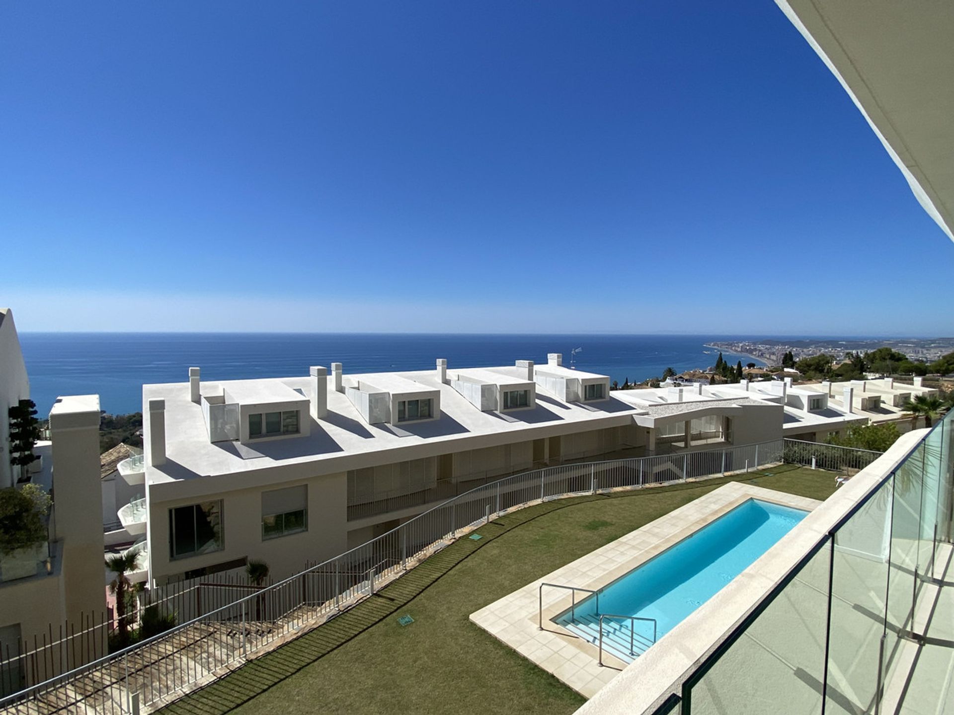 Condominio nel Benalmádena, Andalusia 12103469