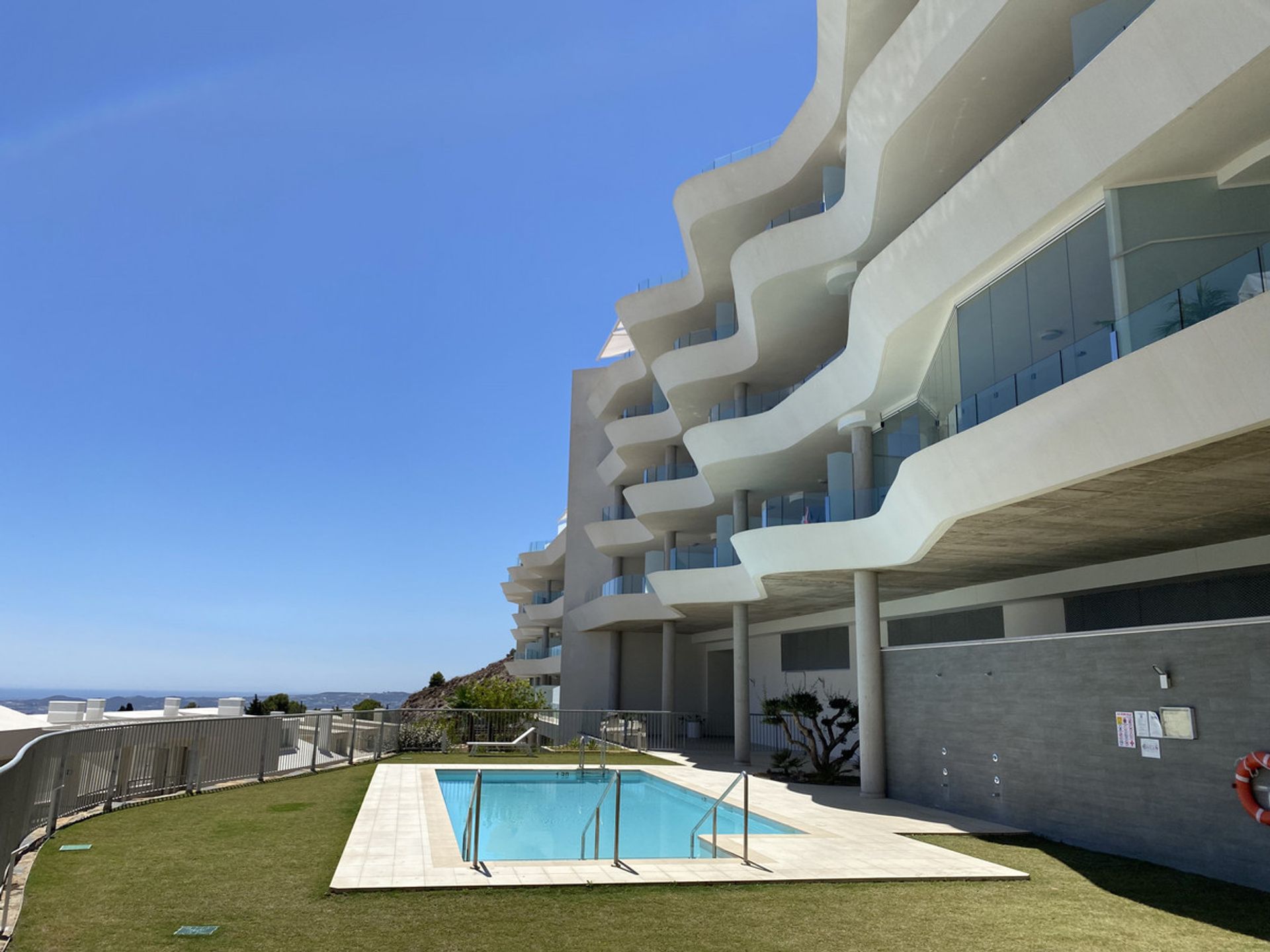 Condominio nel Benalmádena, Andalusia 12103469